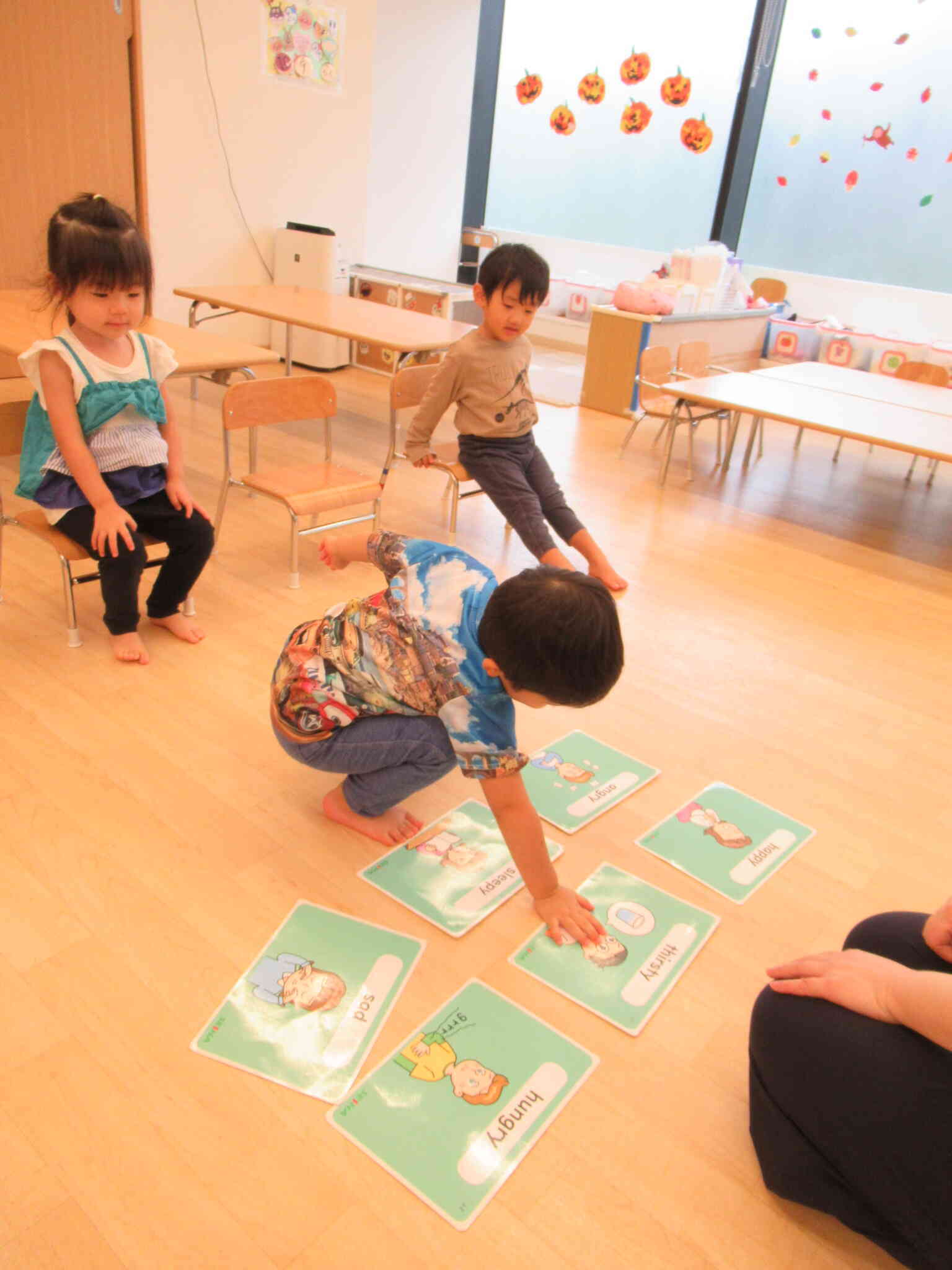 子育てひろば英語レッスン体験会～2歳児さんの様子～♫