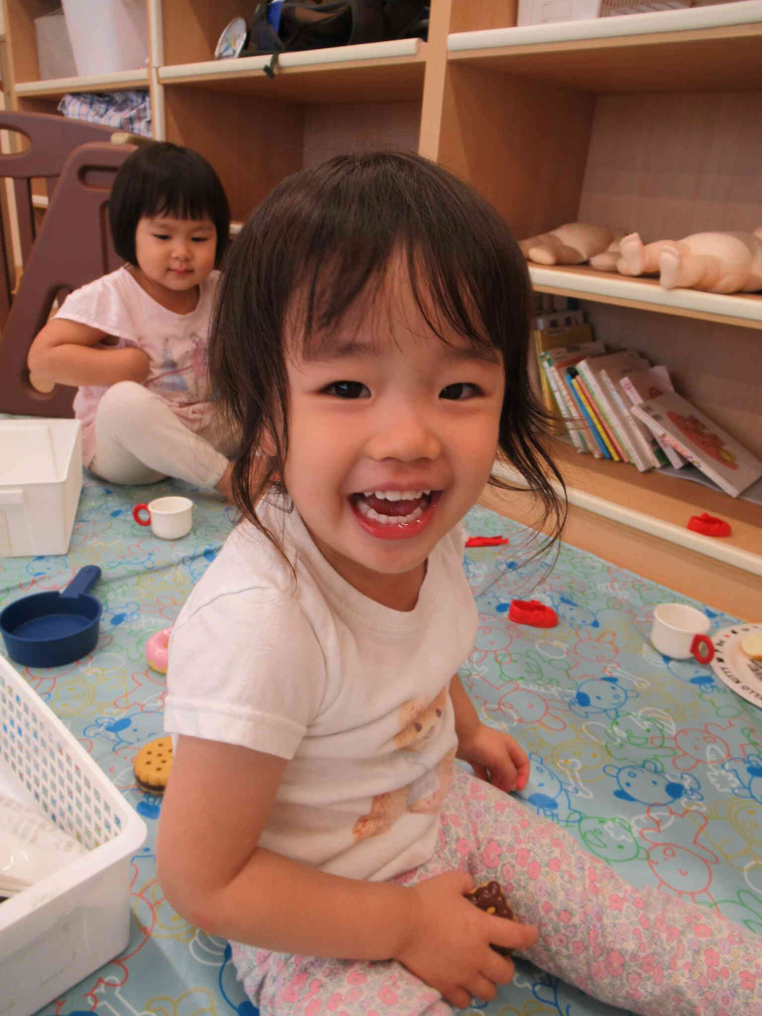 2歳児さんお部屋遊びの様子♪