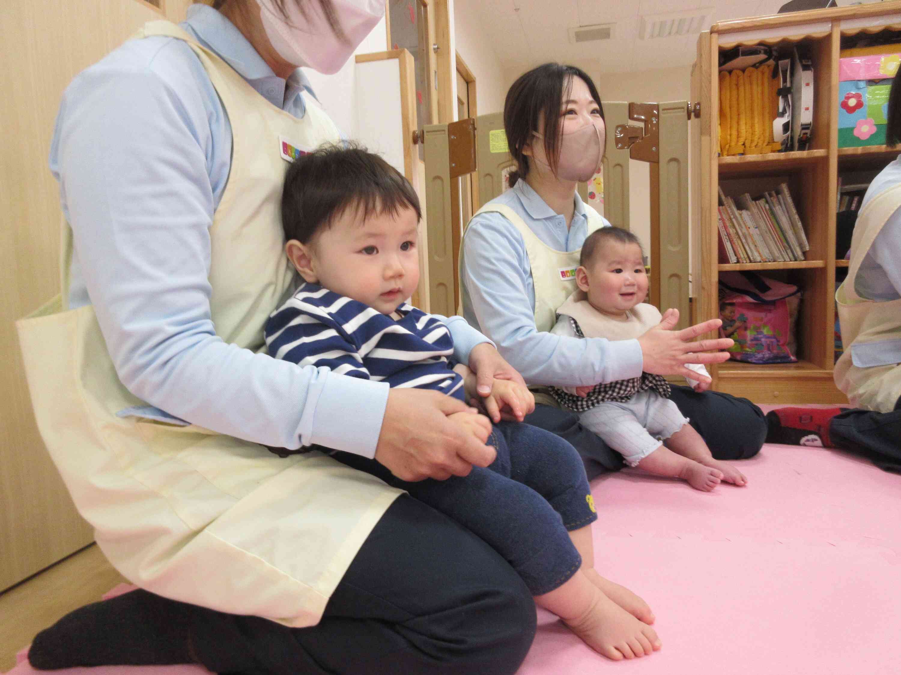 自然に英語の歌や発音も耳に入ってくるね。