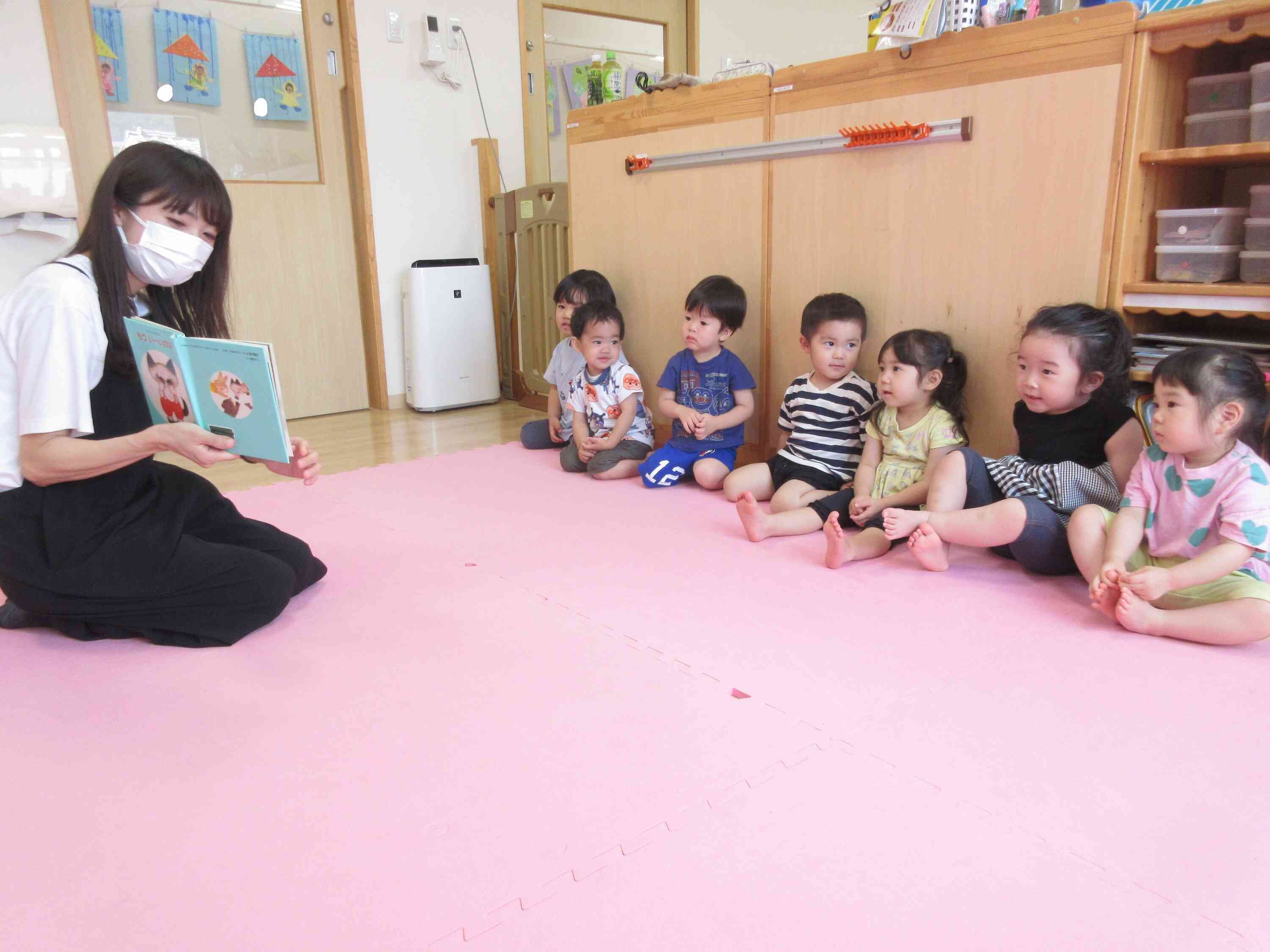 絵本も読んでもらったよ
