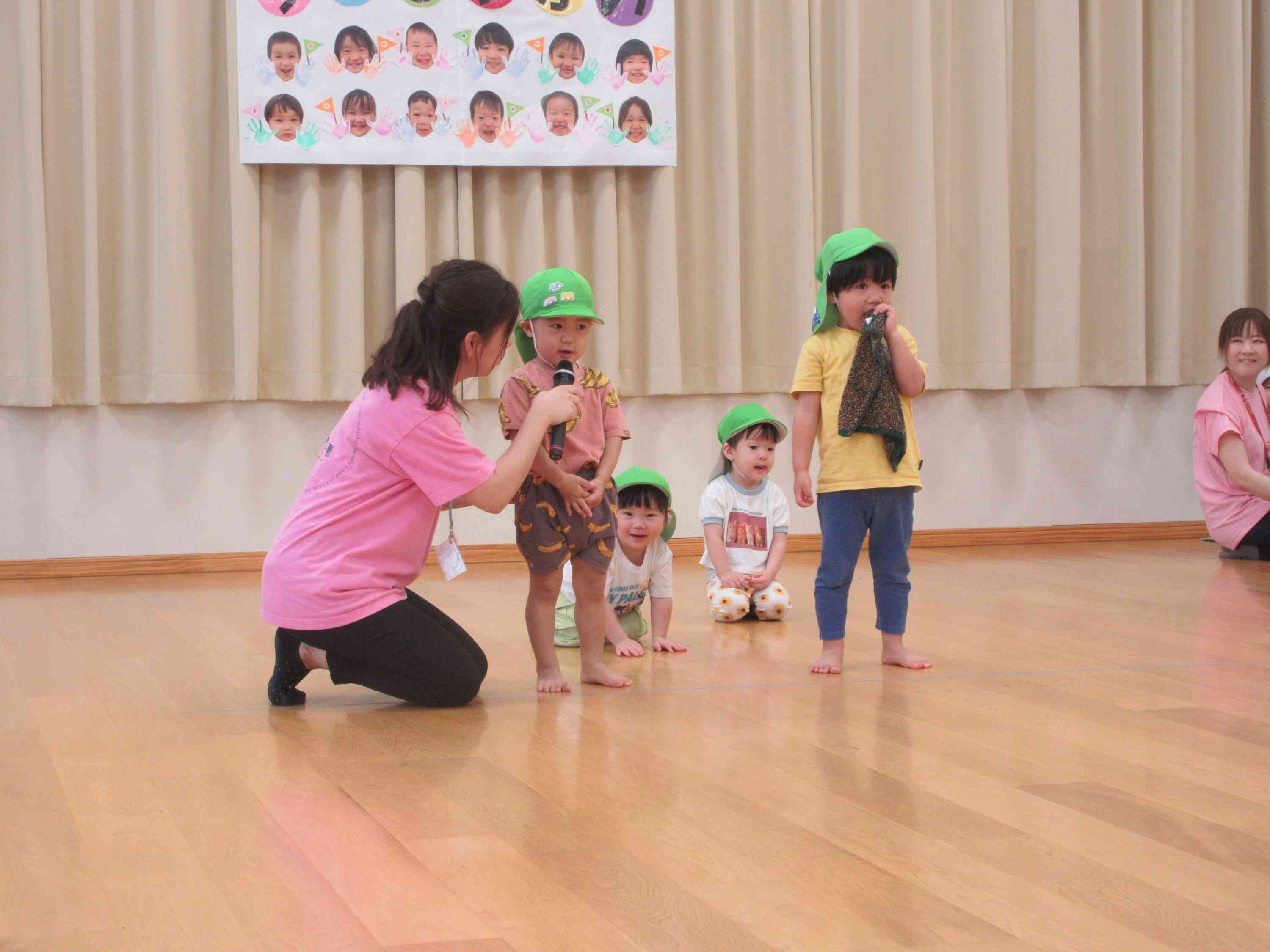 うさぎ組（2歳児）さんは、かけっこの時に自分の名前を言いましたよ。