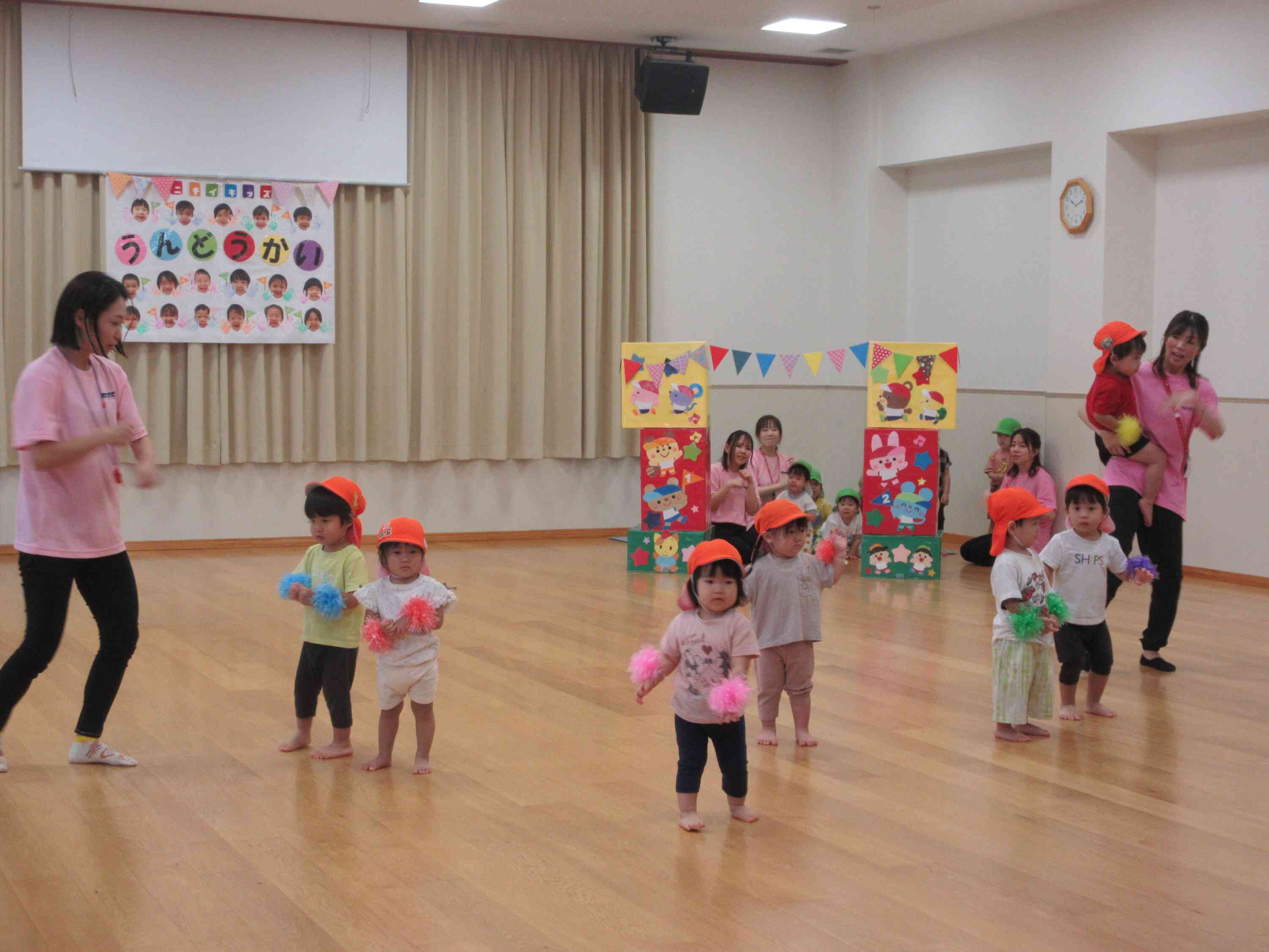 みんなダンスは大好きで練習の時も音楽がなると自然と体が動いていましたね。本番でもとっても可愛かったですよ。