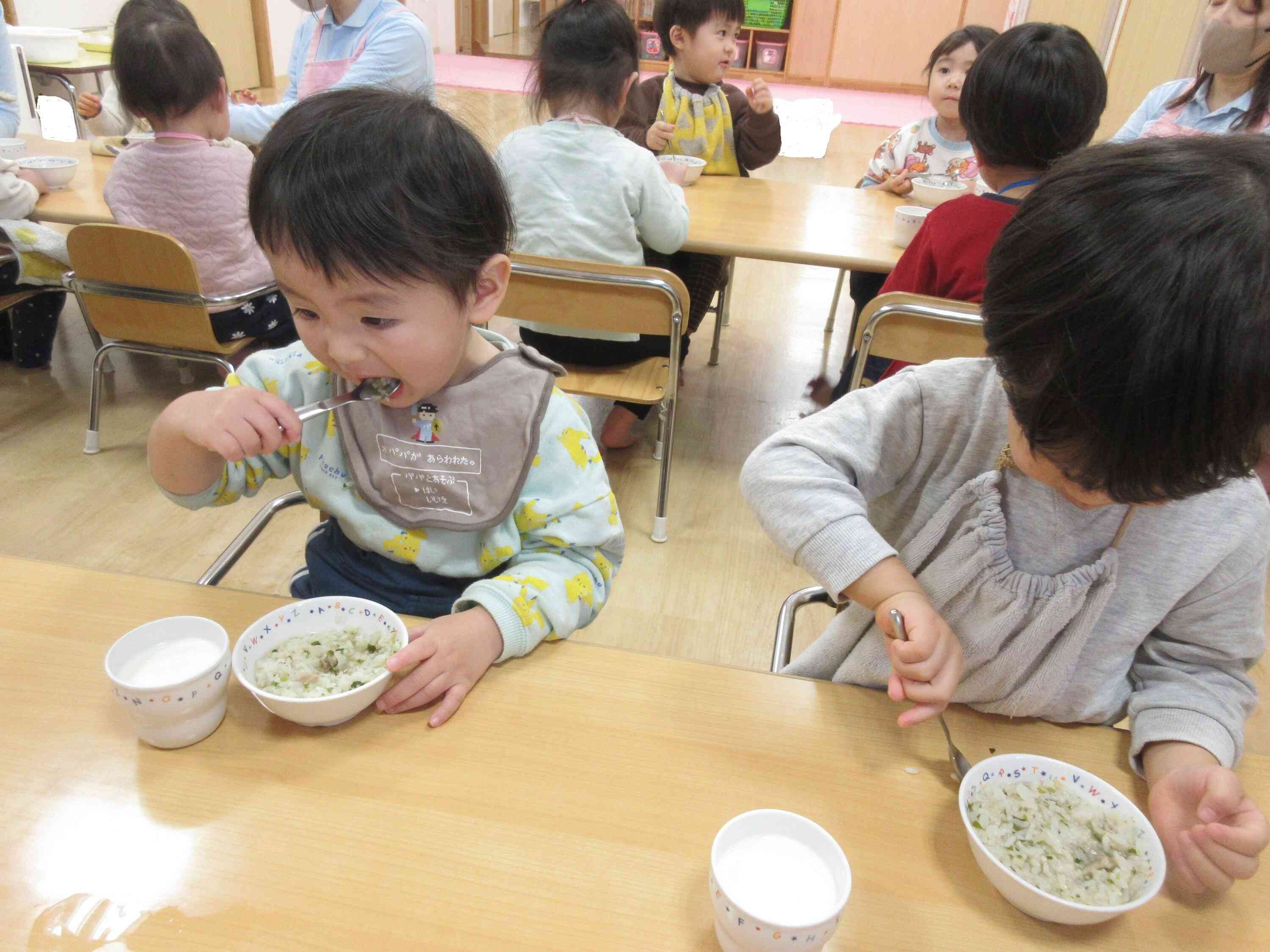 みんな、とてもおいしそうに食べていましたよ。