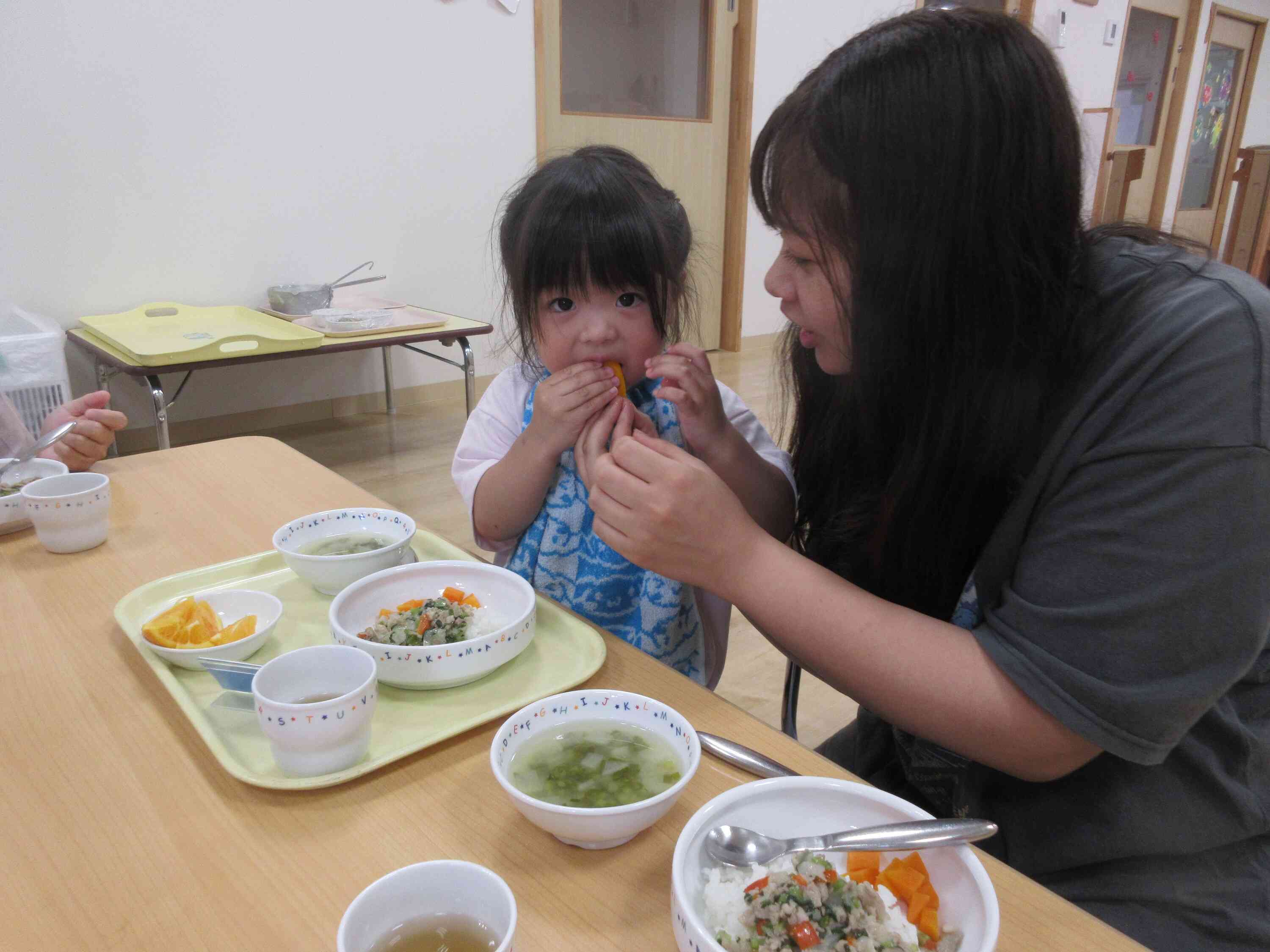 みんなと一緒に食べるから、うれしいし、おいしいね。
