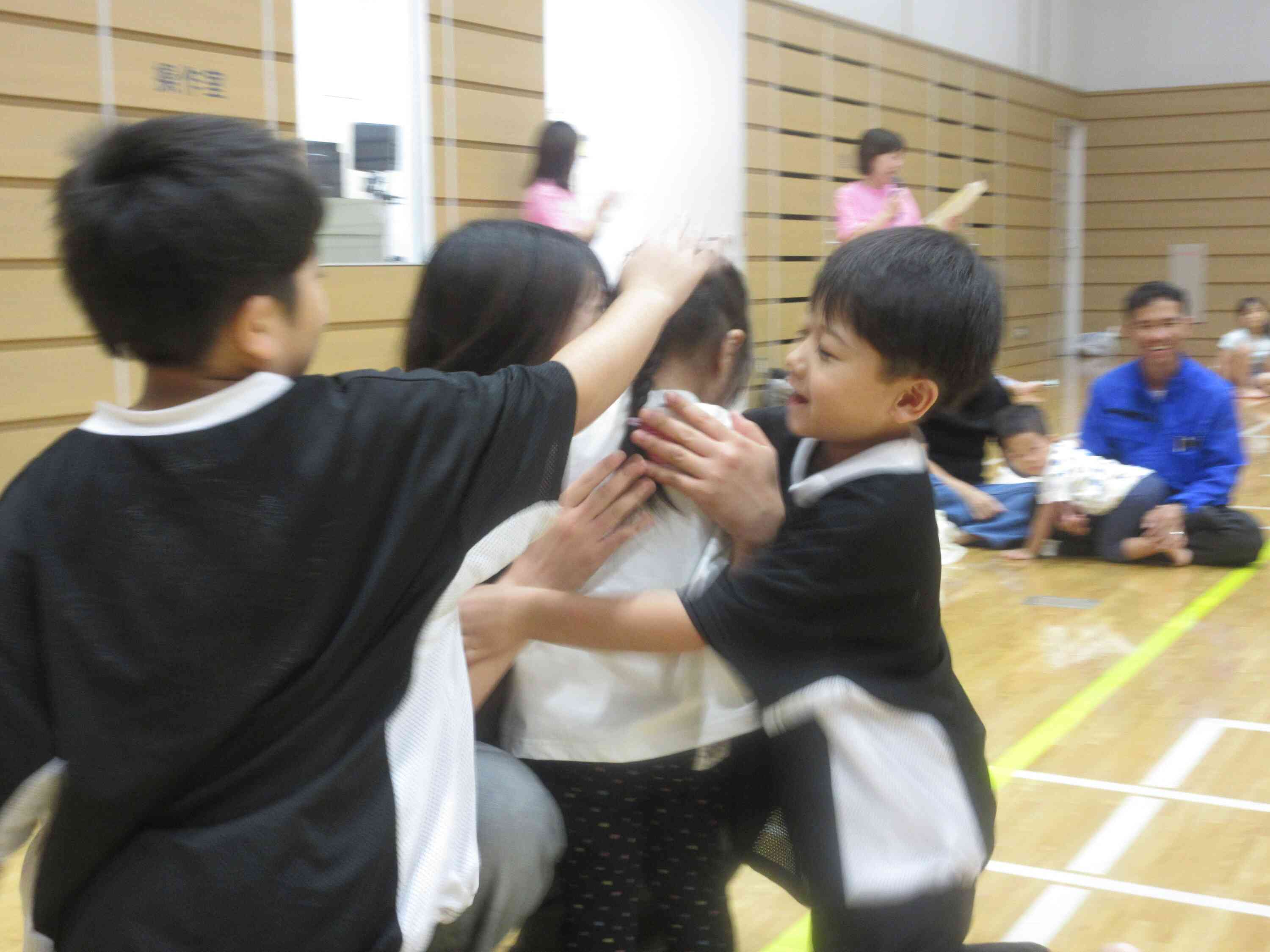 ゴールした時には、みんなにしっかりほめてもらいました。