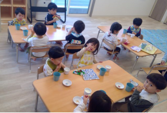 みんなでおやつ!
