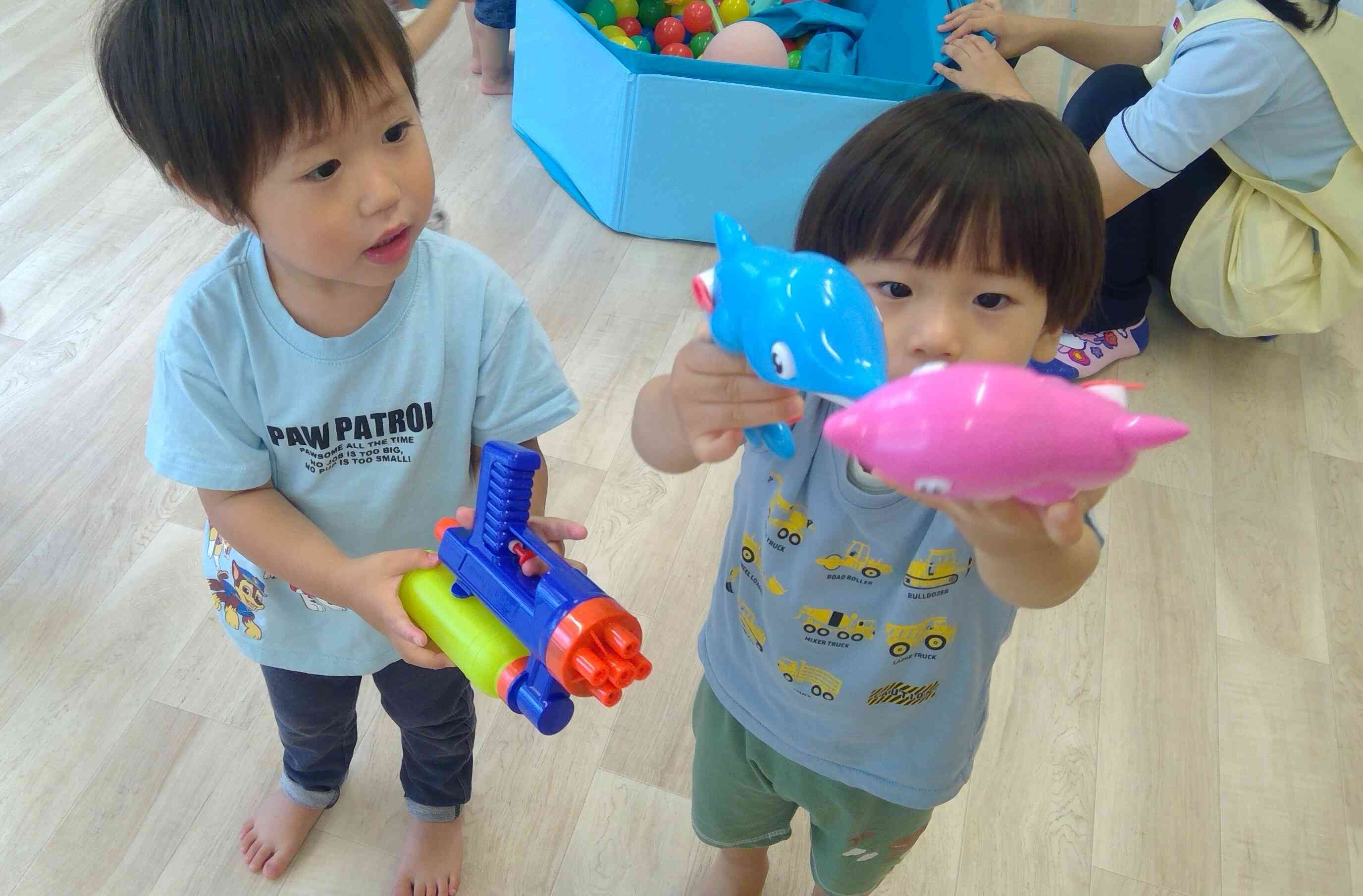 おもちゃ見つけたよ!