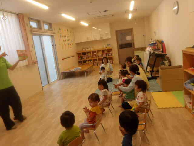 Hello!英語であそぼう♪ひよこ・あひるぐみ（０・１歳児）☆