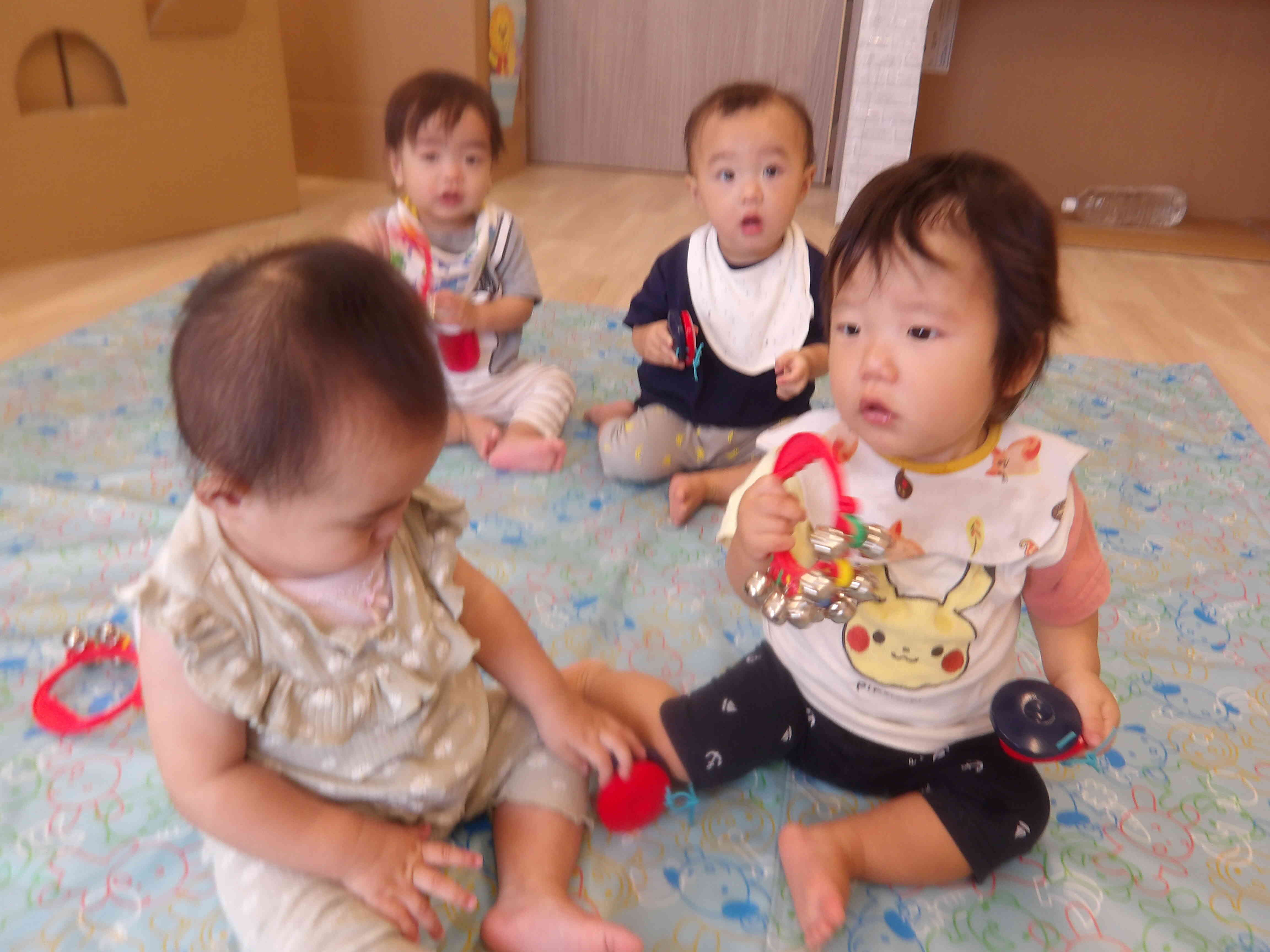 初めての楽器遊び♬
