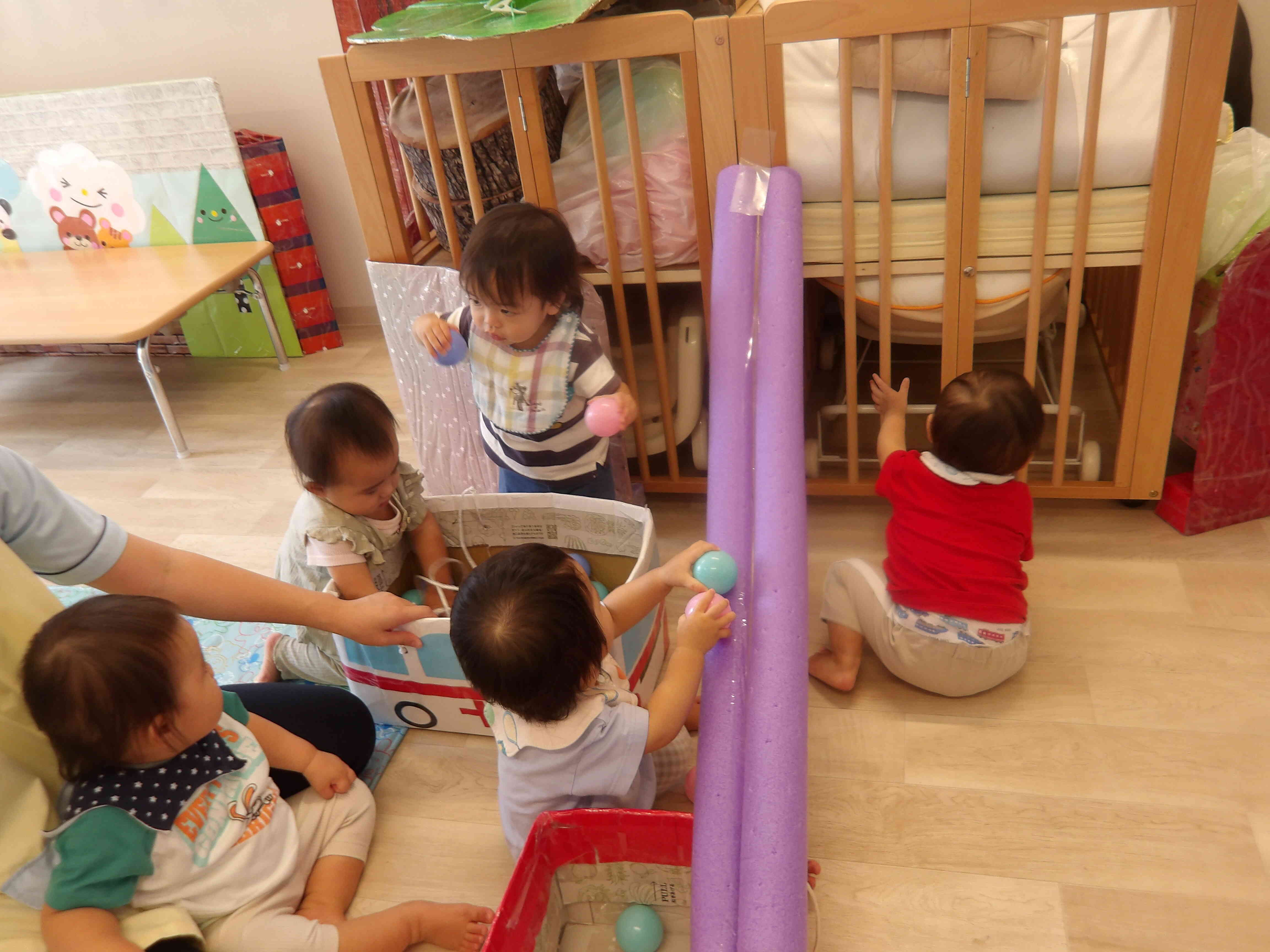 ひよこ組の日常　(０歳児)