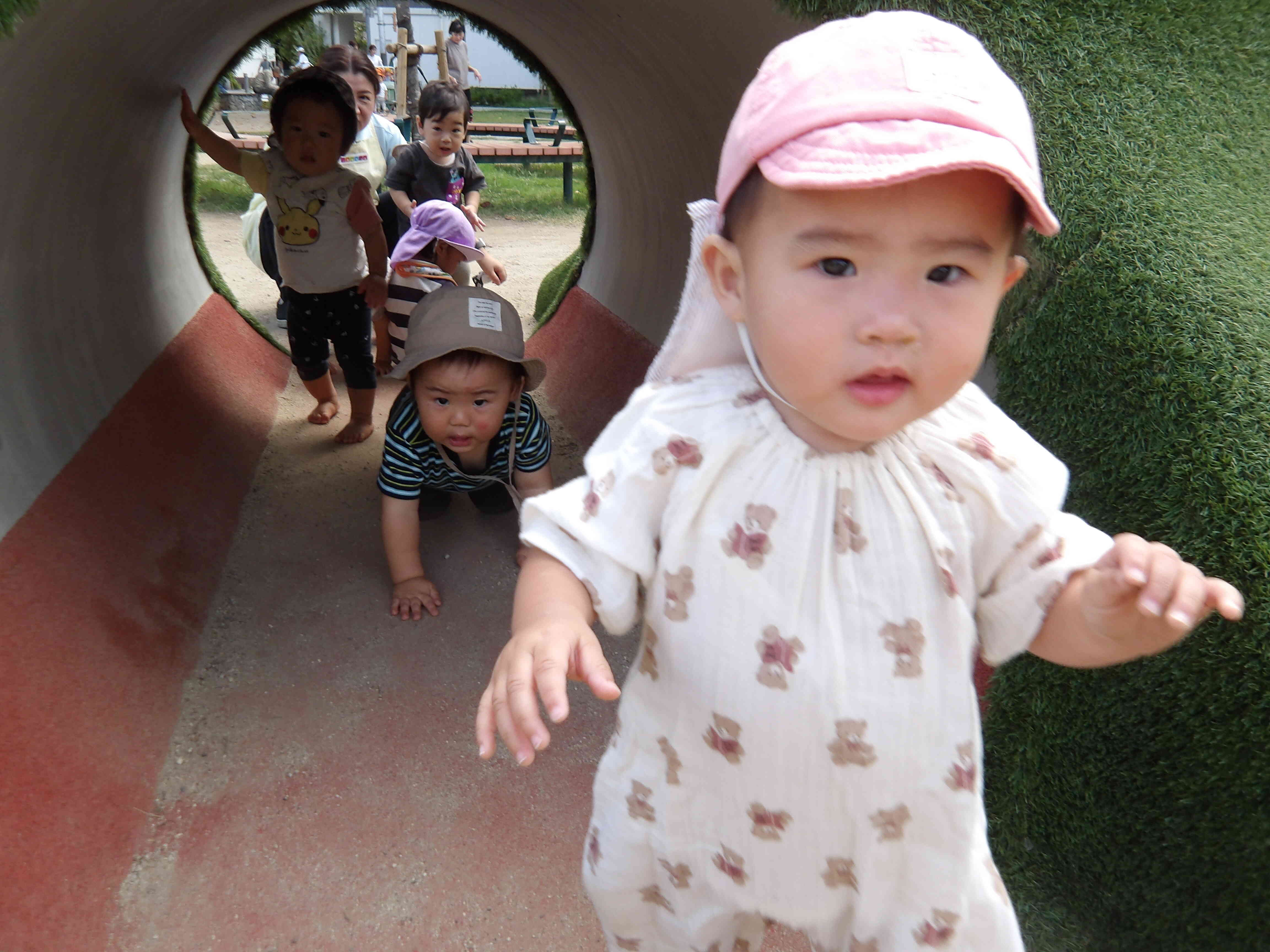 トンネルくぐるの楽しいな