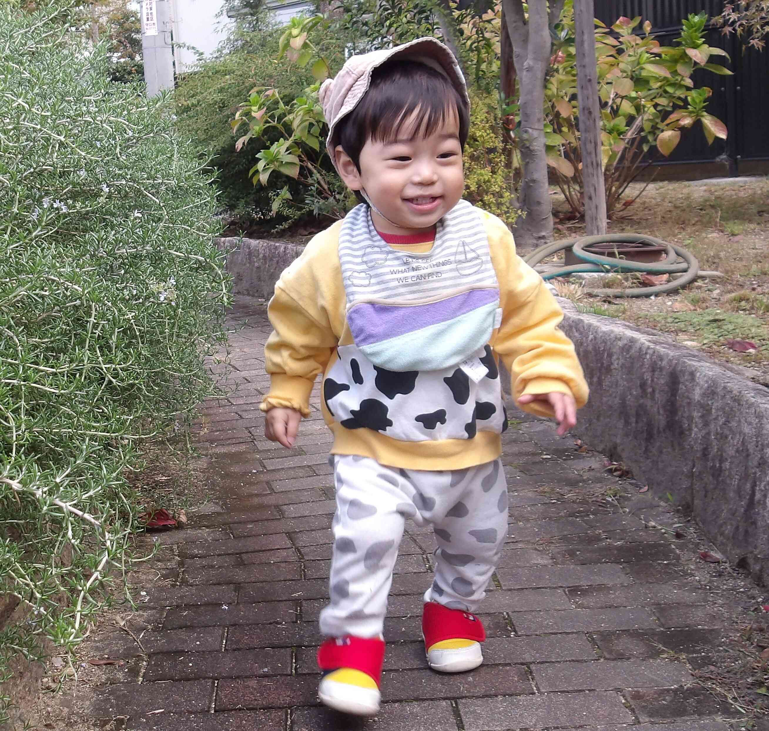 歩くの楽しい! ルンルンルン