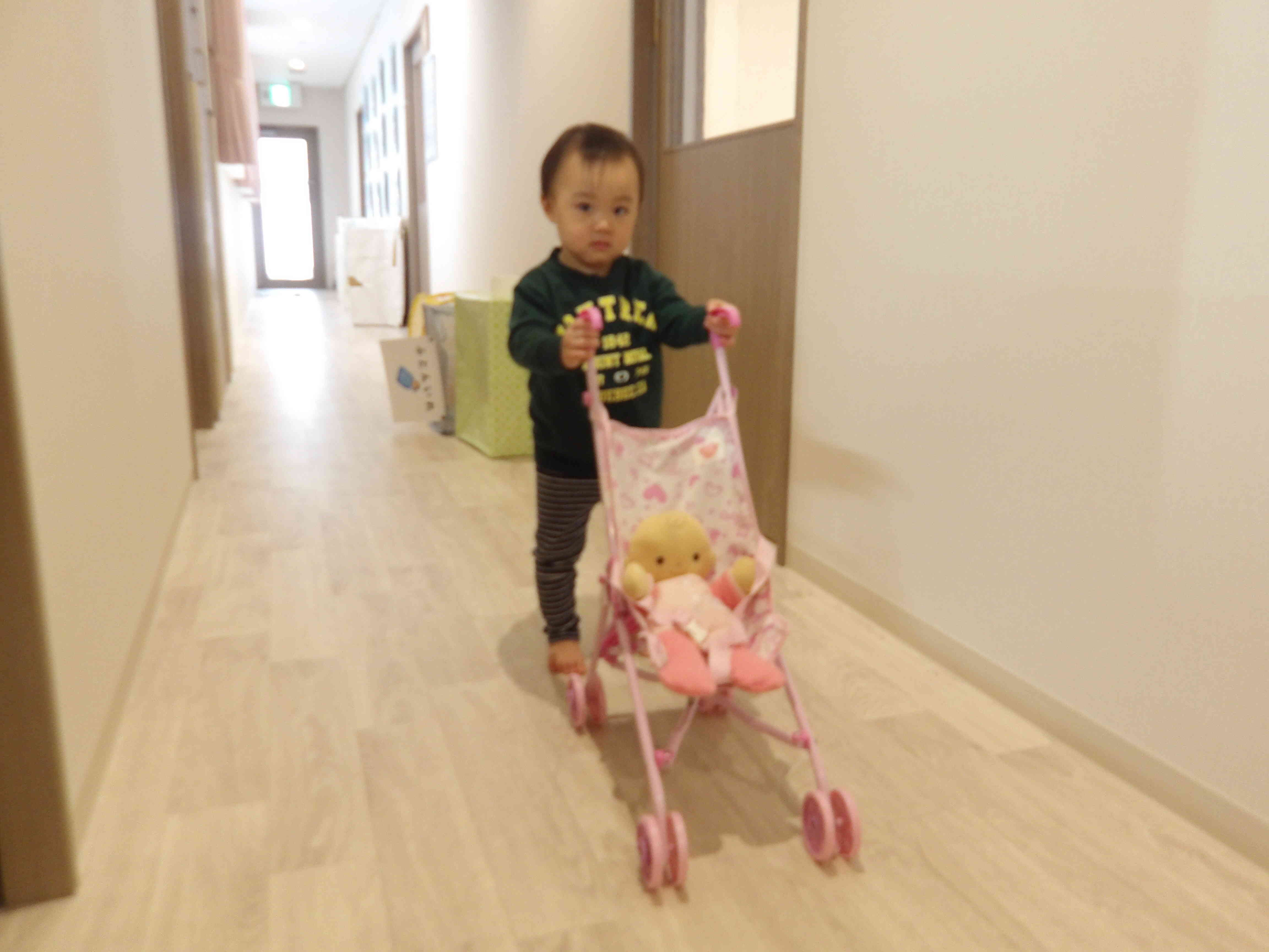 あかちゃんとお散歩