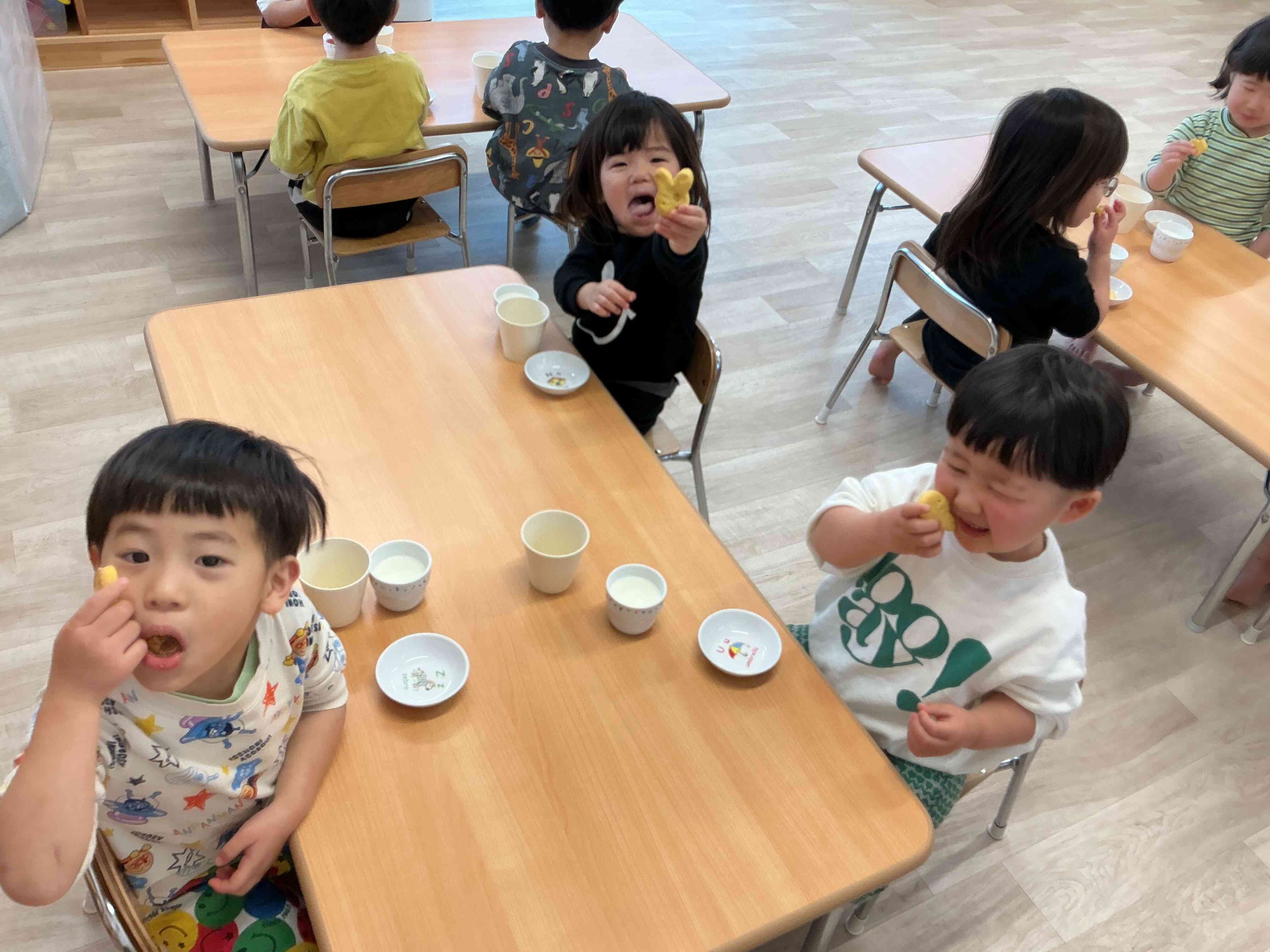 3時だよ！おやつだよ！♡