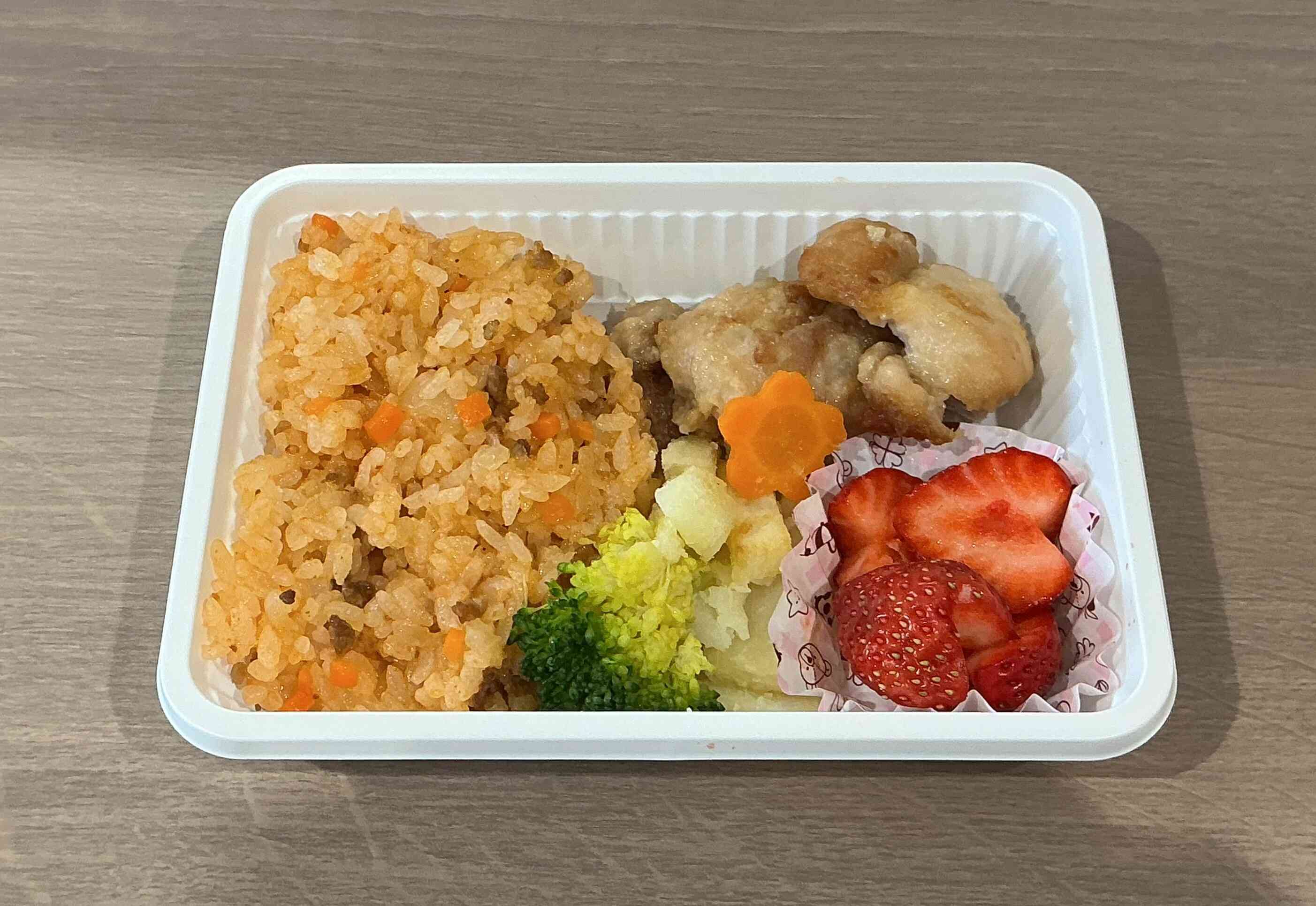 3月27日はお弁当給食！（幼児クラス）