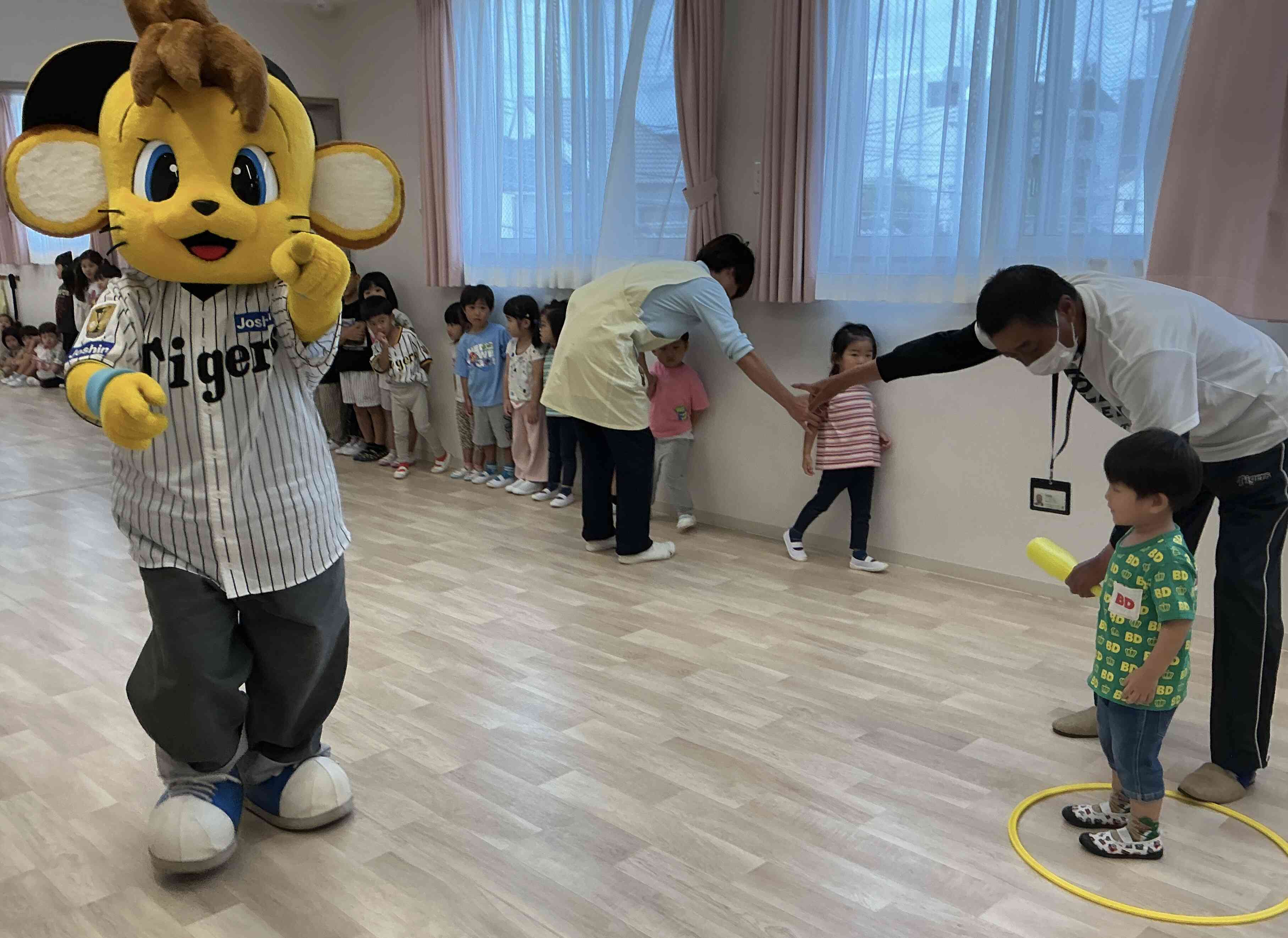 コラッキーが保育園に来てくれました。