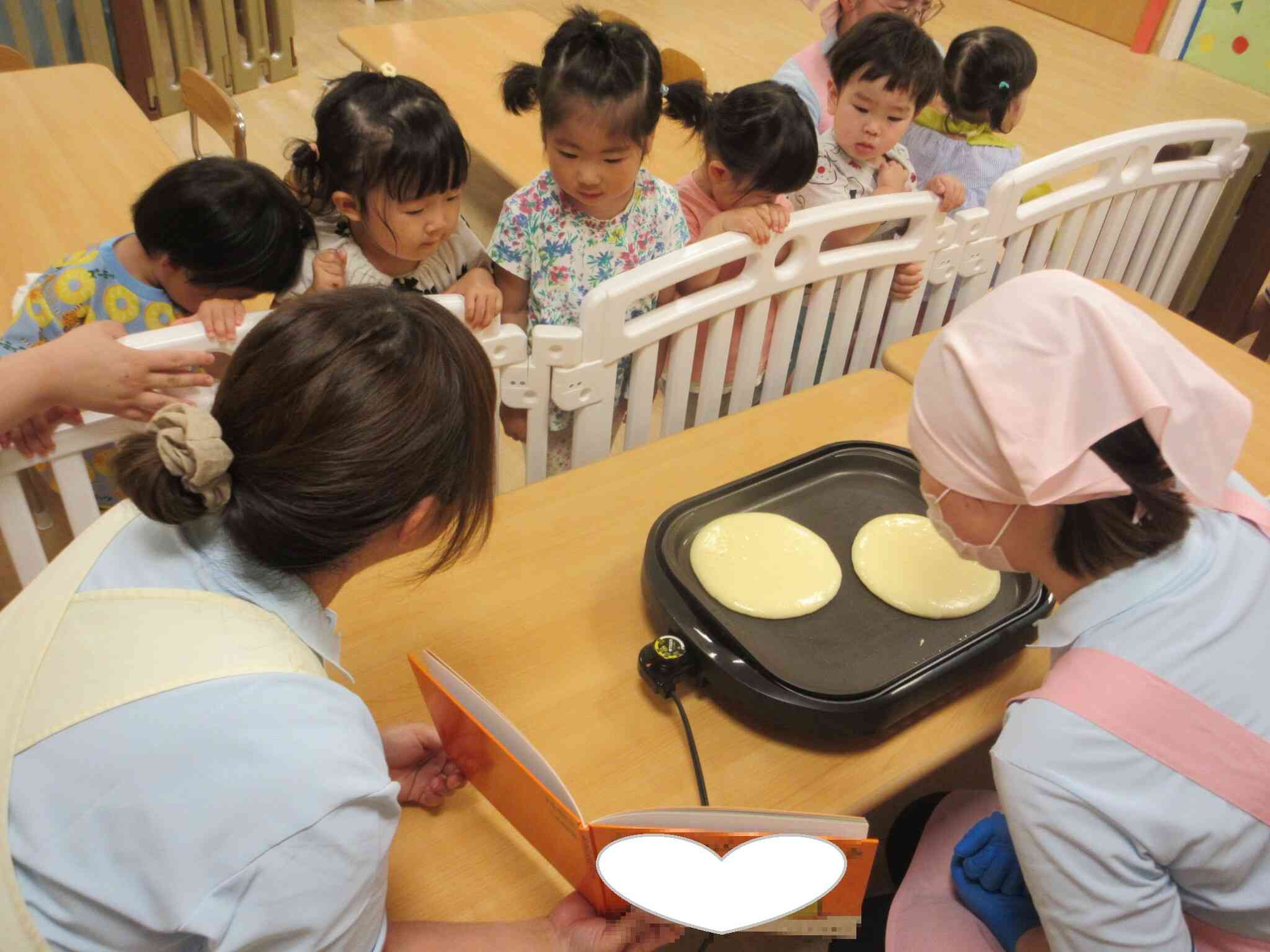 子どもと一緒にホットケーキ作ってみたいな、読むとそんな風に思います。