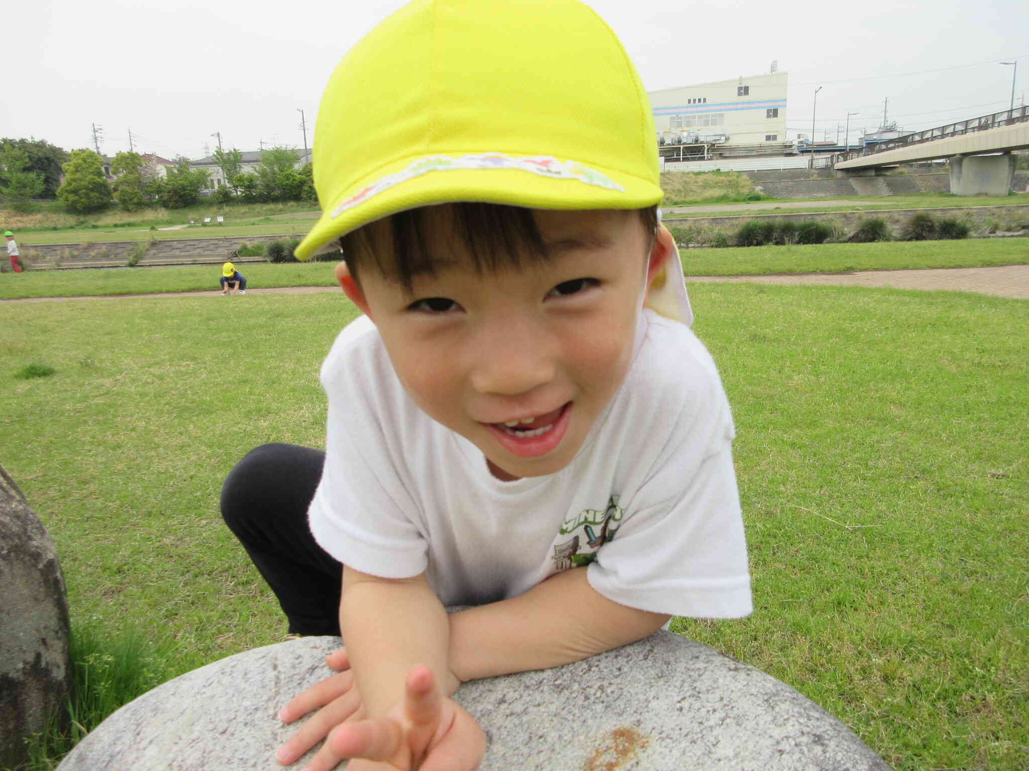 お外で遊ぶの楽しいね！