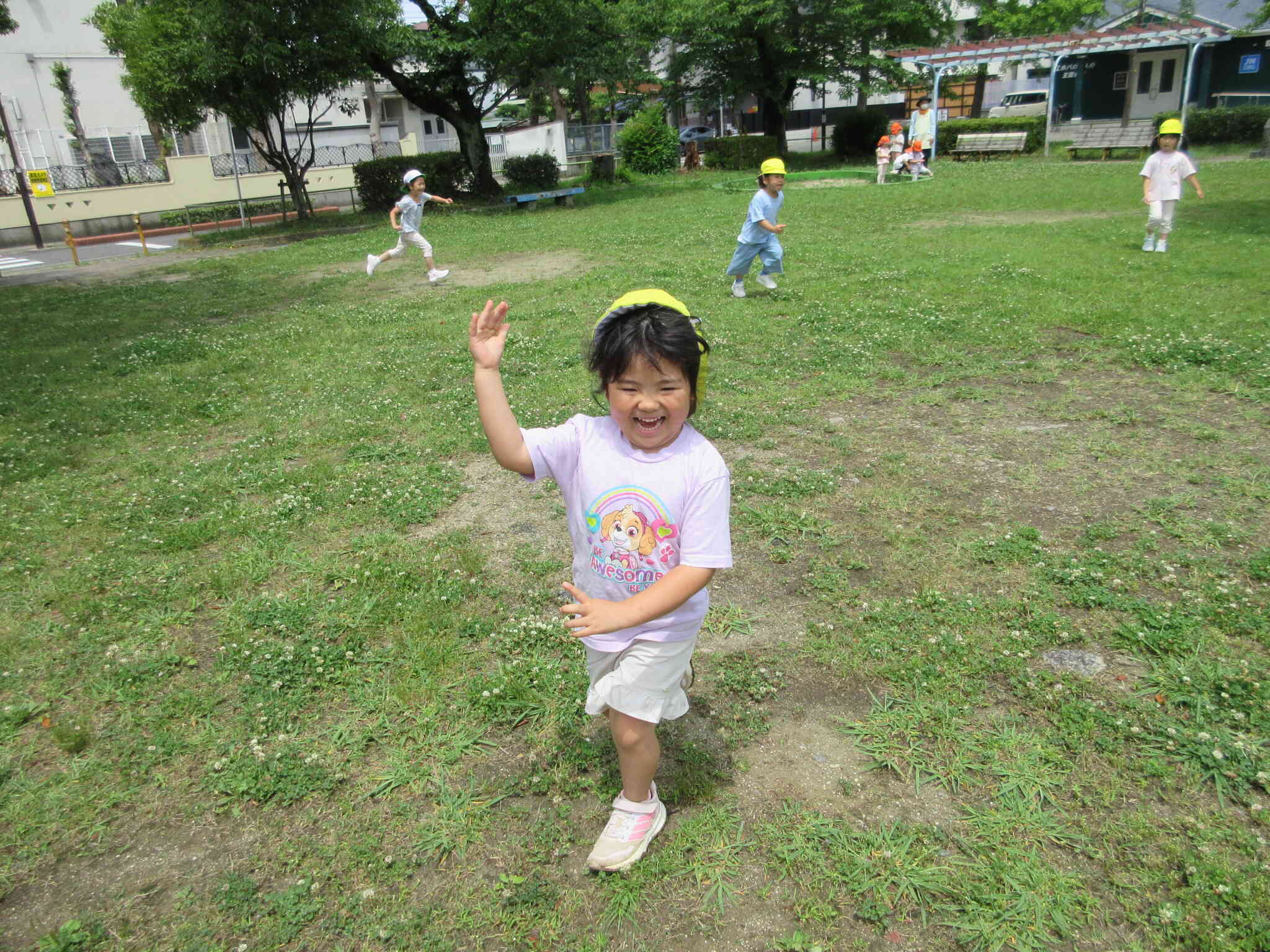 みんなで鬼ごっこ！逃げろー！