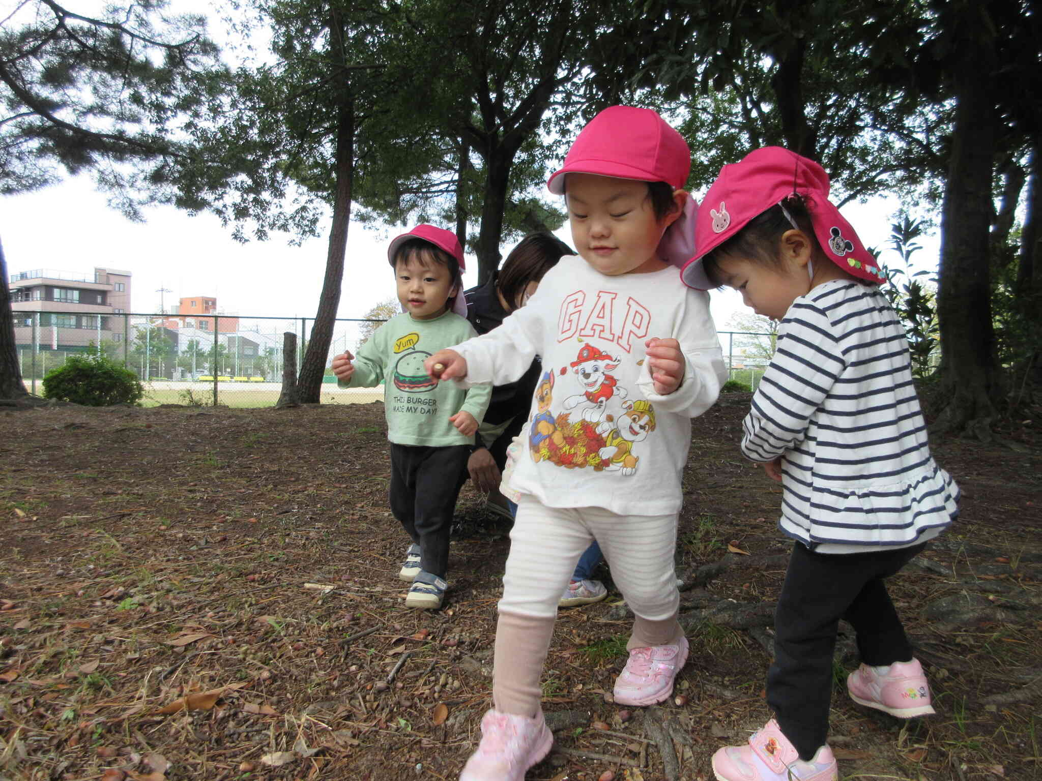 坂道だからゆっくり歩こう。