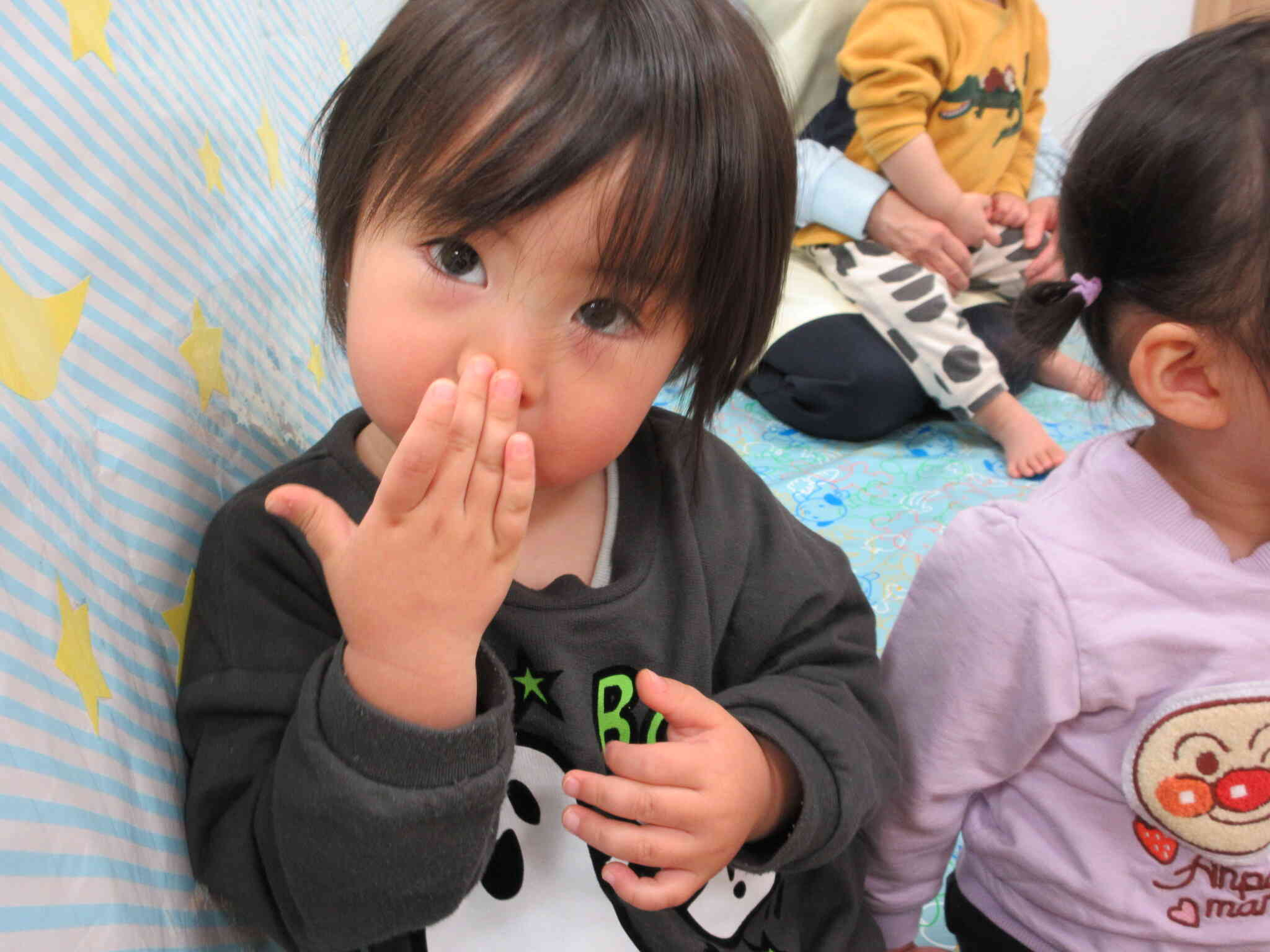 「あむっ！」とつまみぐい！