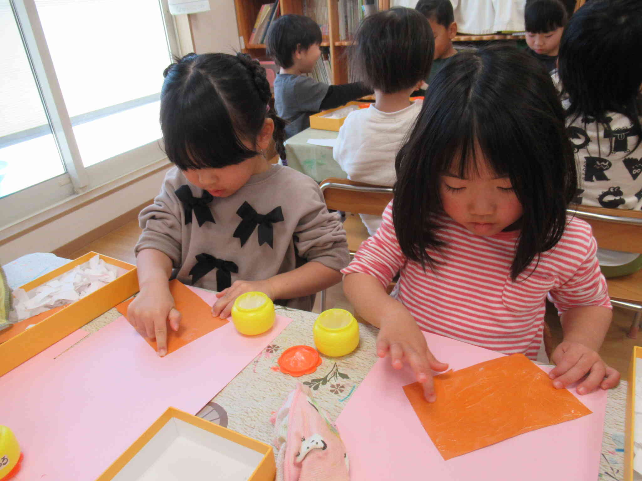 次はのりをつけるよ～