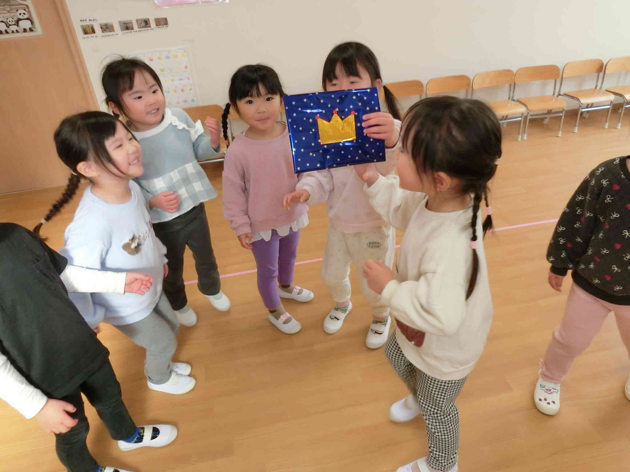 りすぐみ　王様ごっこ①