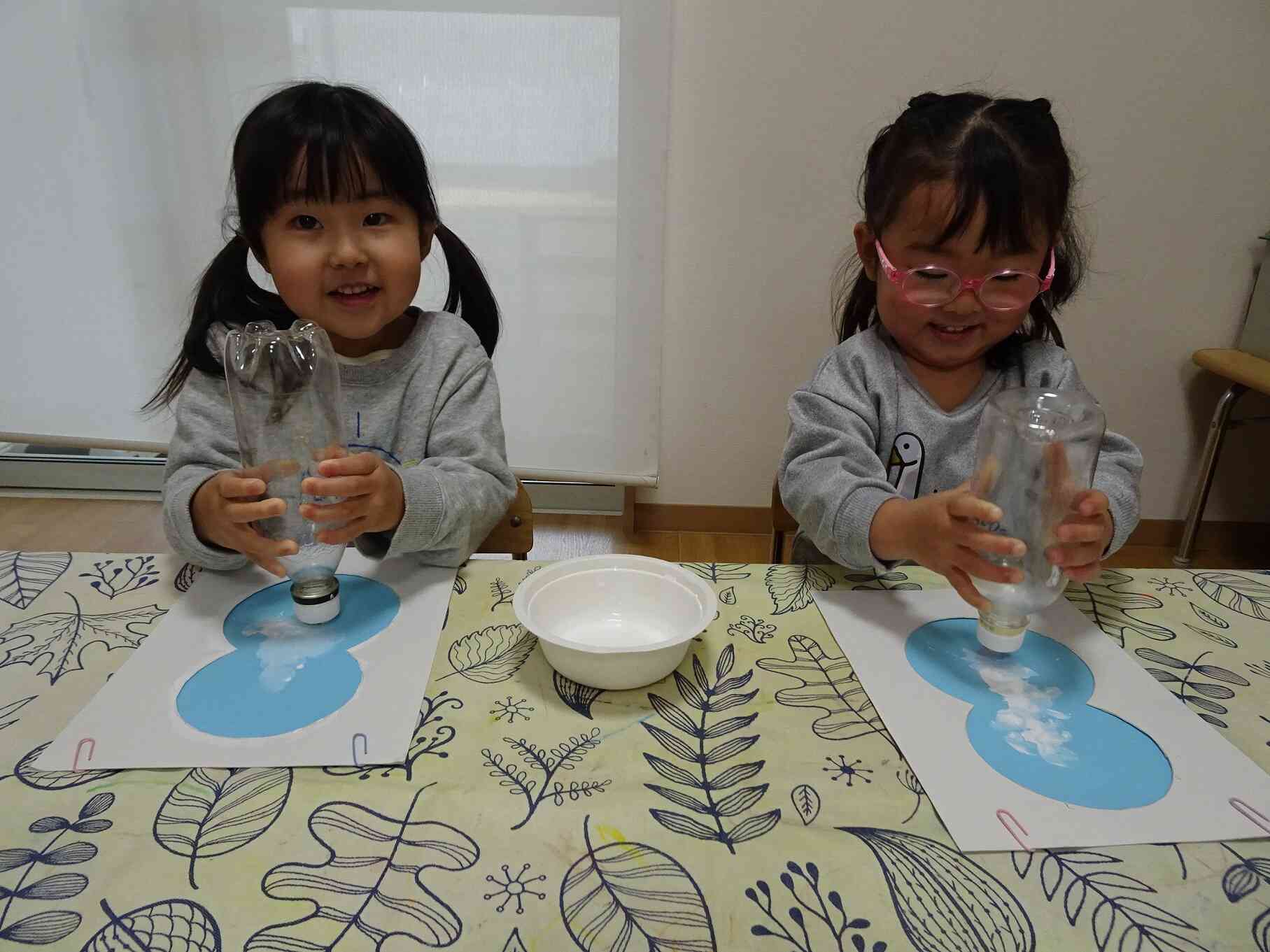 ゆきだるまつくーろー！