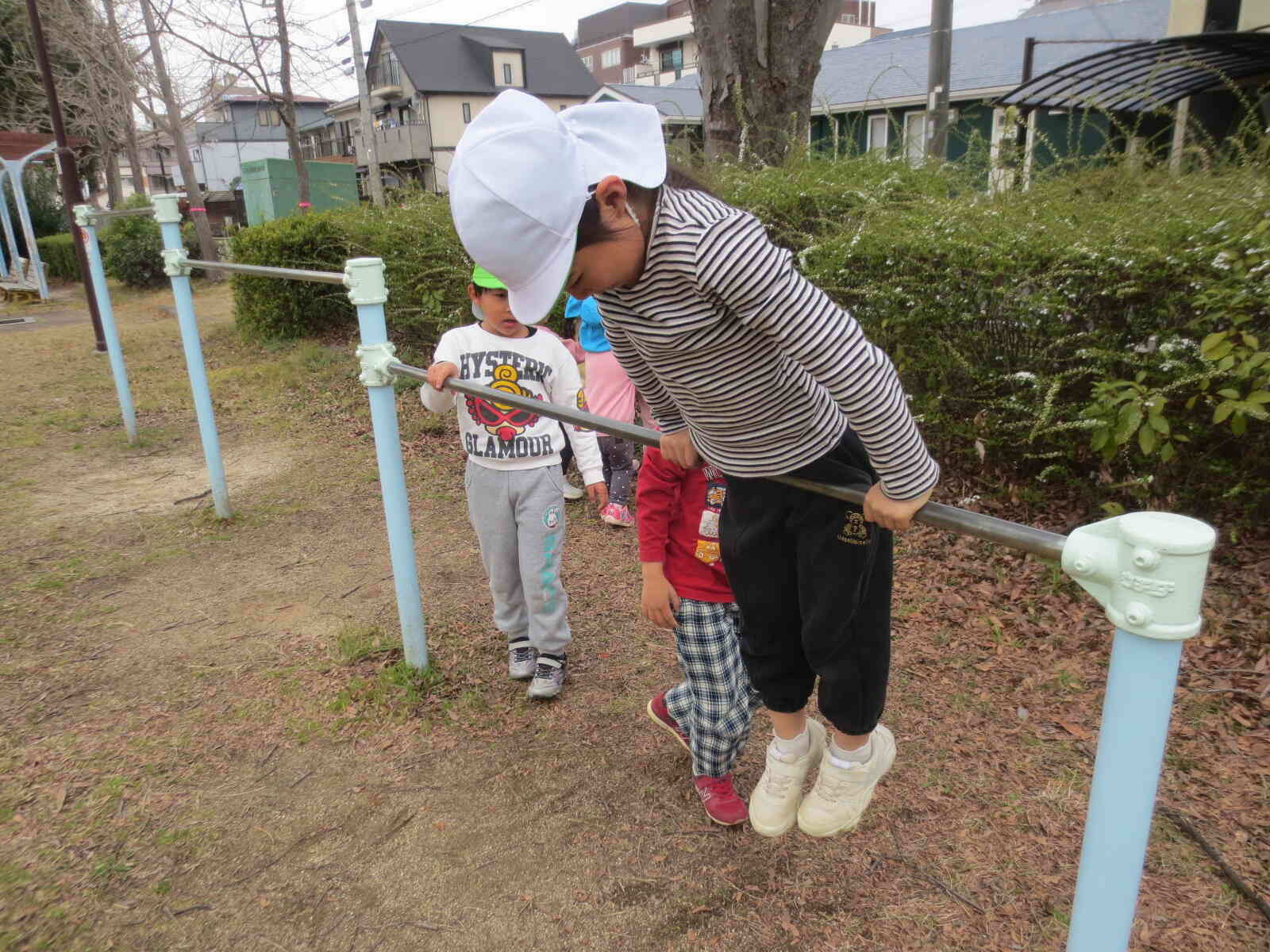 きりん組　公園遊び