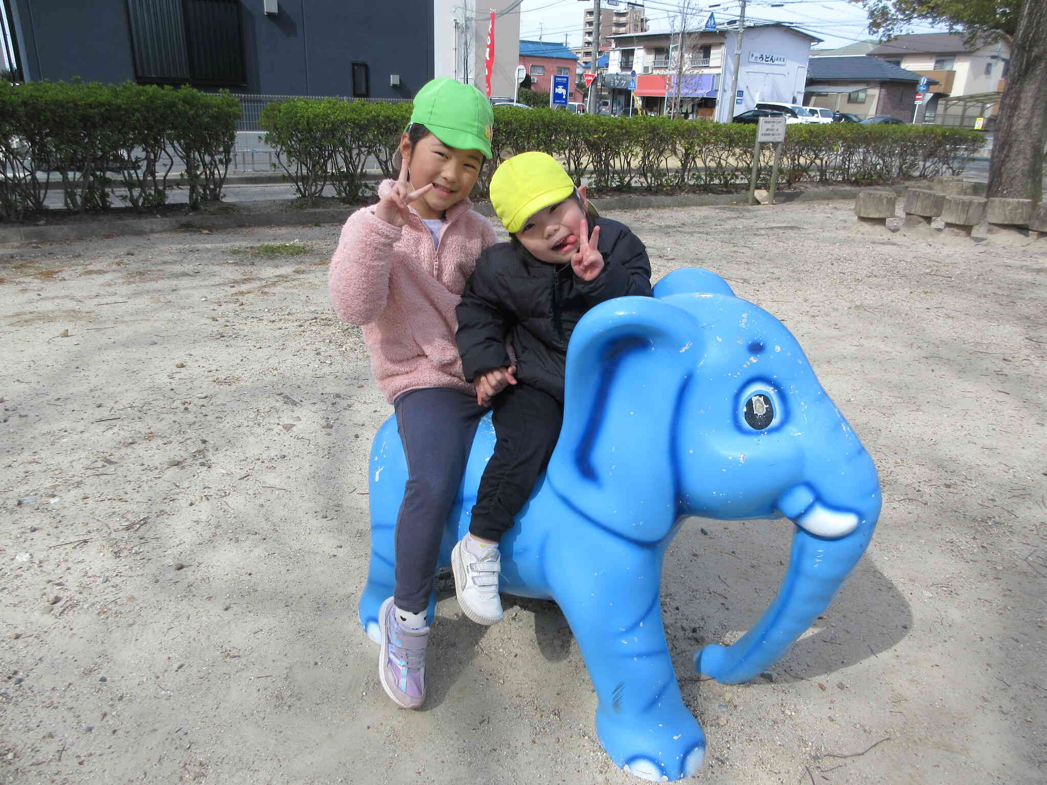 きりん組の友だちと一緒にハイチーズ！！