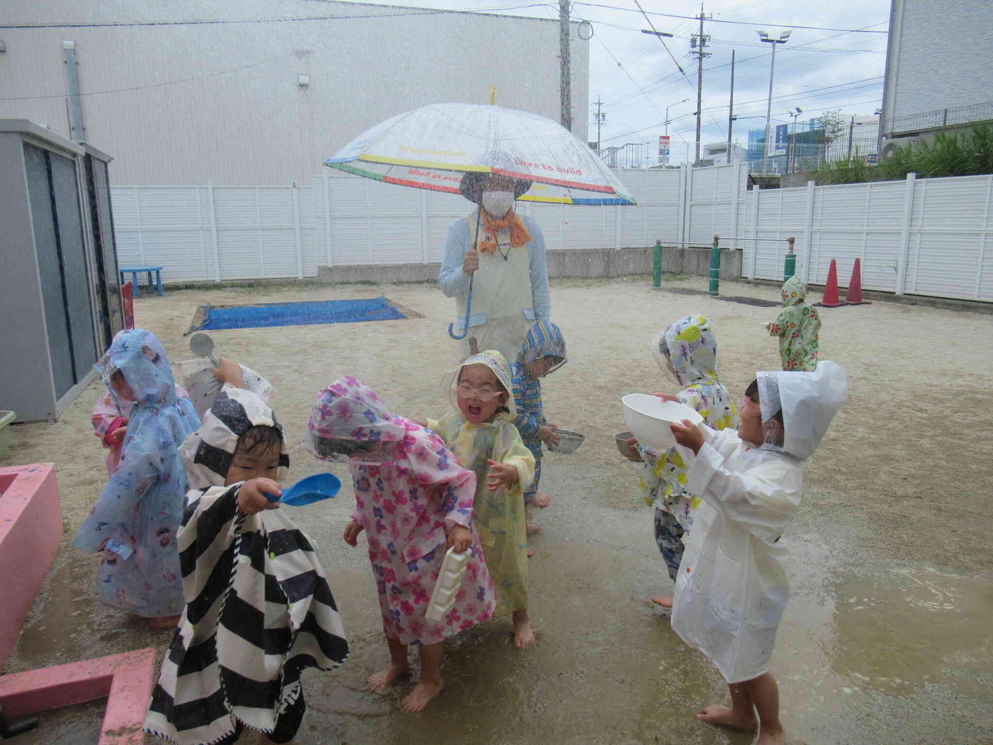 シャワーの雨、楽しいね