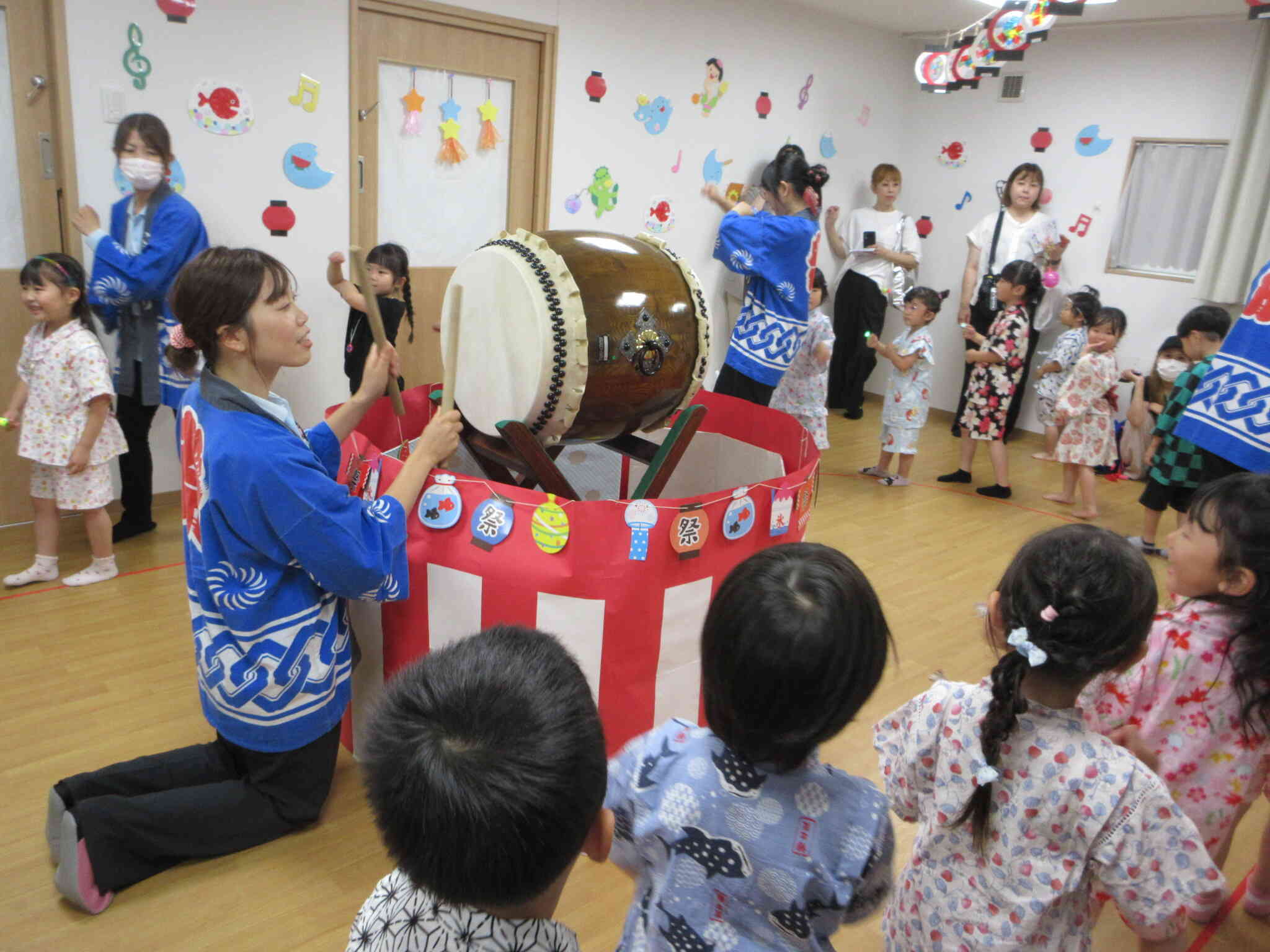 今年は3年ぶりに親子参加のちょっぴり早い、夏まつりが開催されました～！