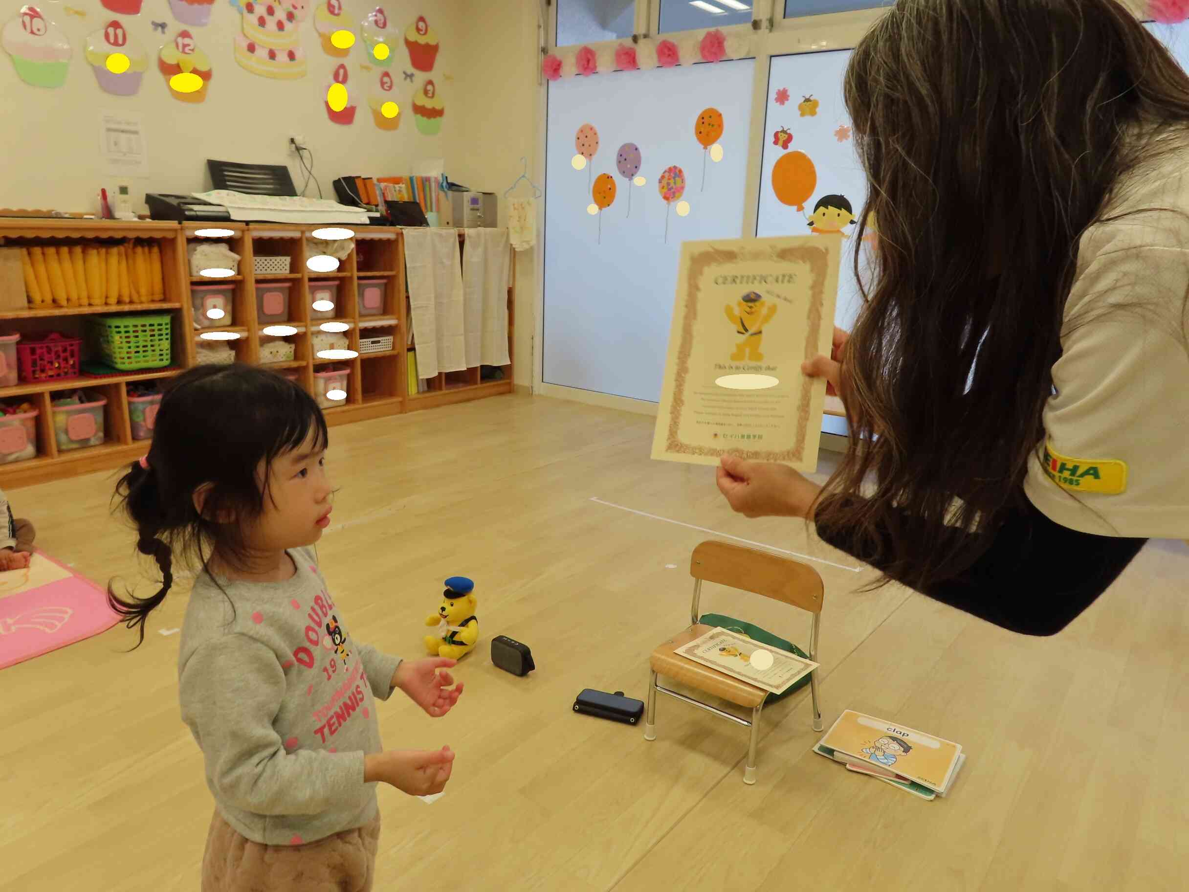 今年卒園のうさぎ組のお友だちには、サプライズで証書が配られました♪