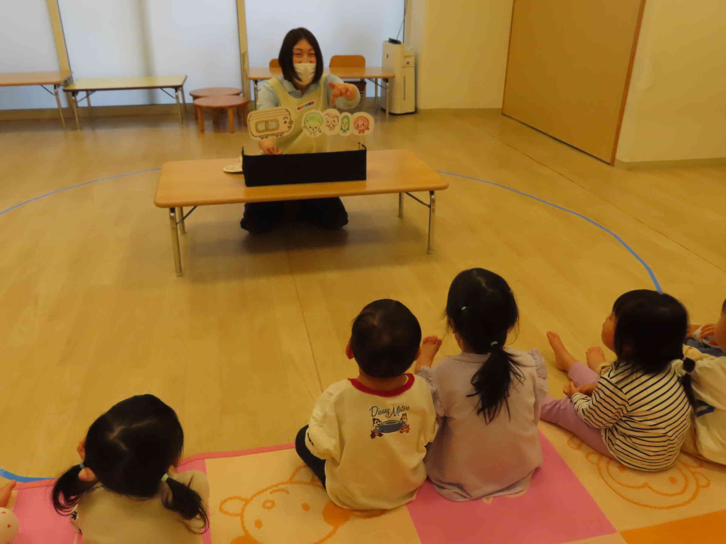 ぱんぱん でんしゃ♪