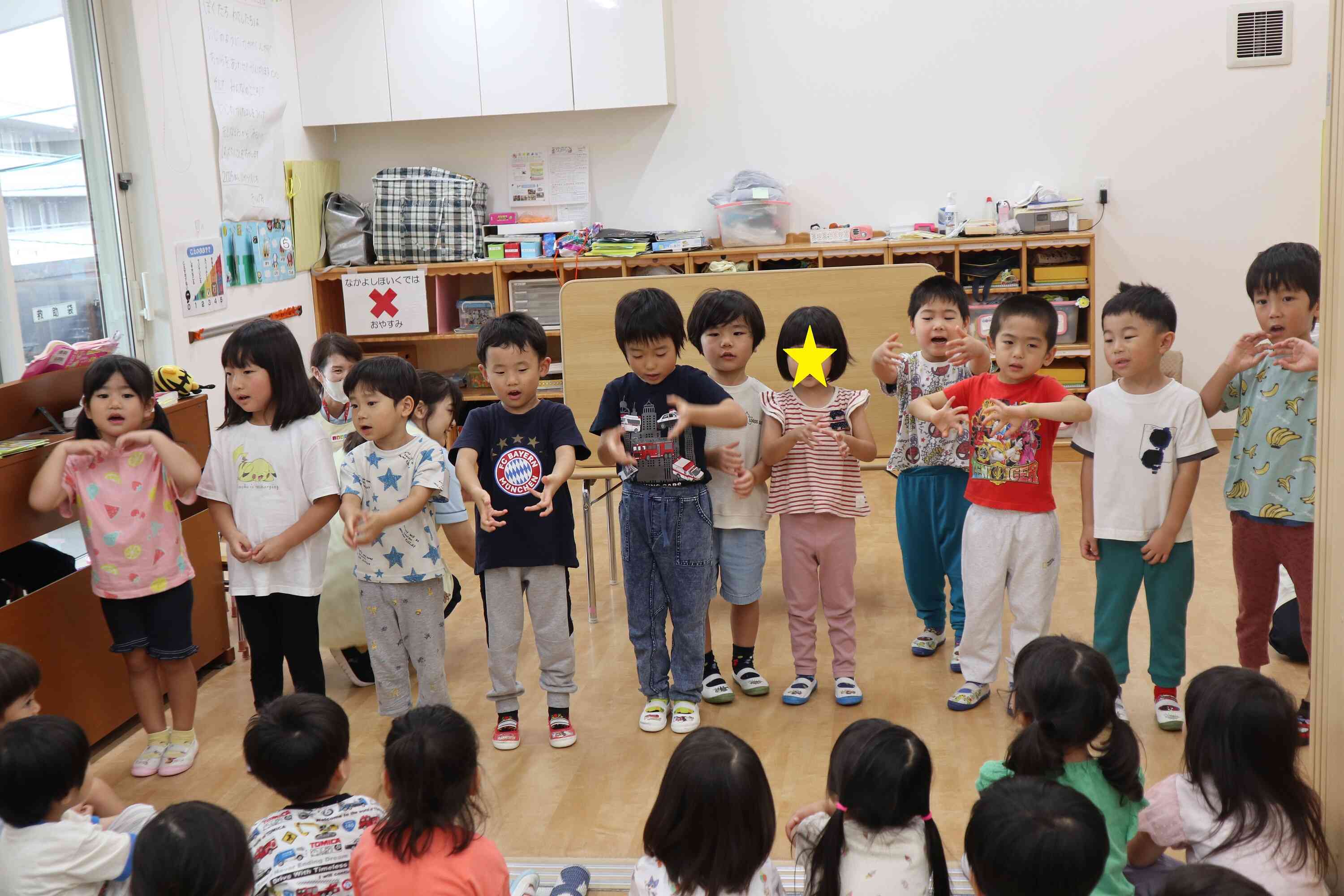 ぱんだ組が手話の発表
