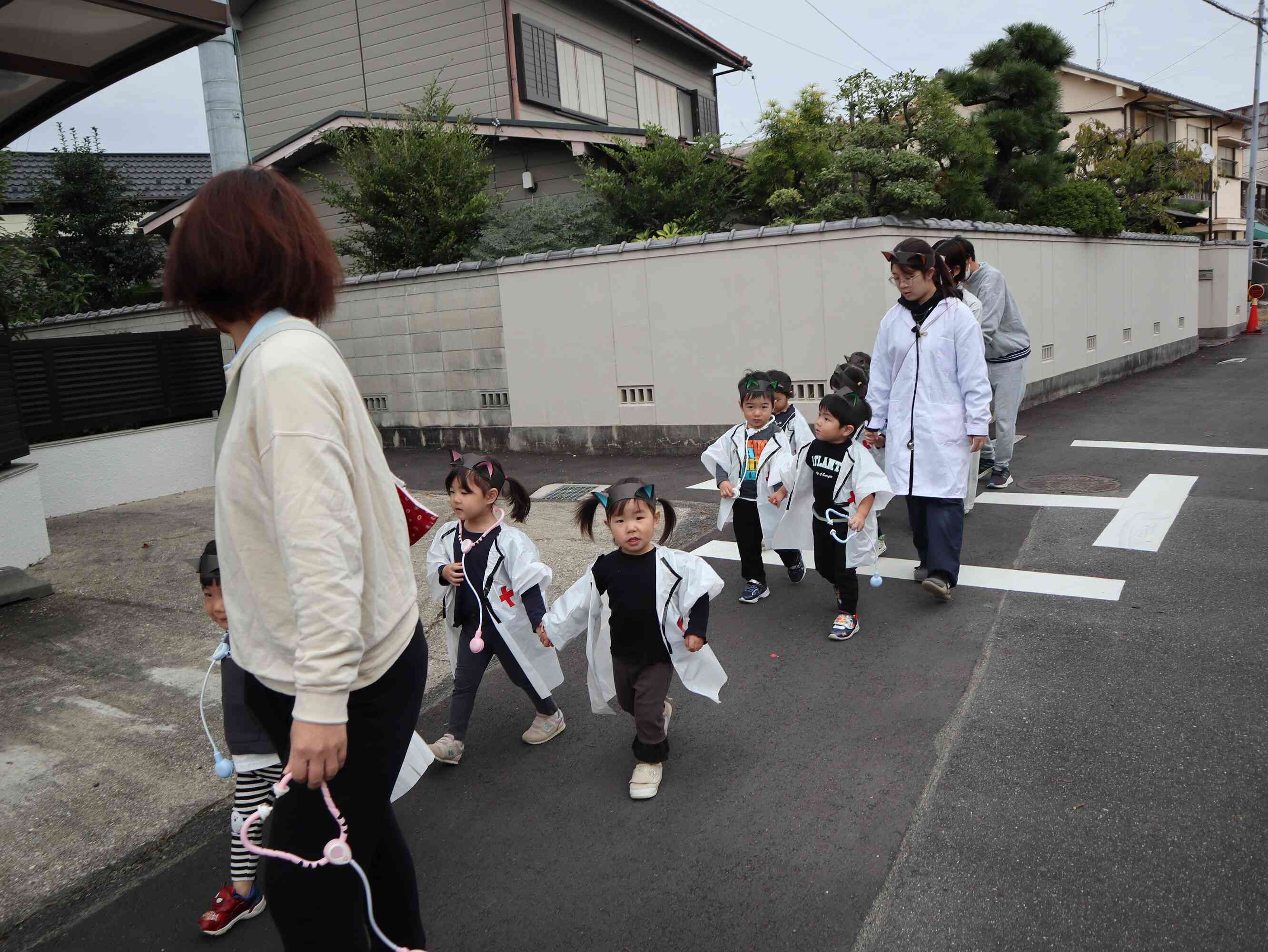みんなと一緒に歩いて星崎第2公園へ