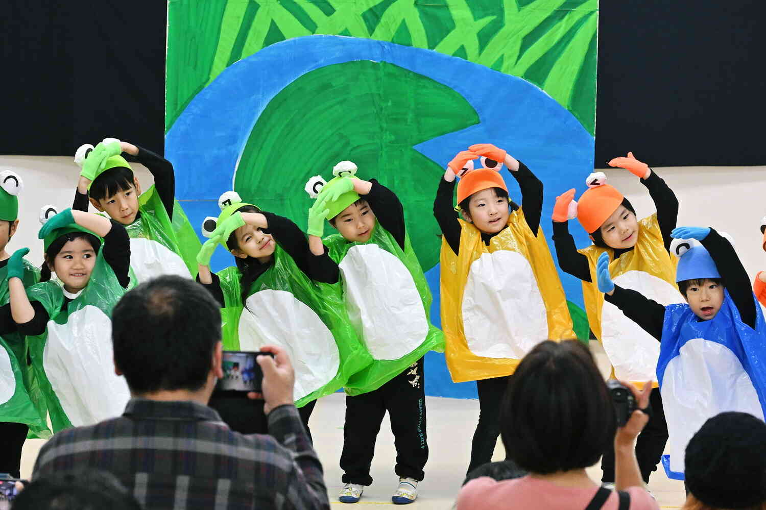 ぱんだ組・オペレッタ劇「かえるののど自慢」