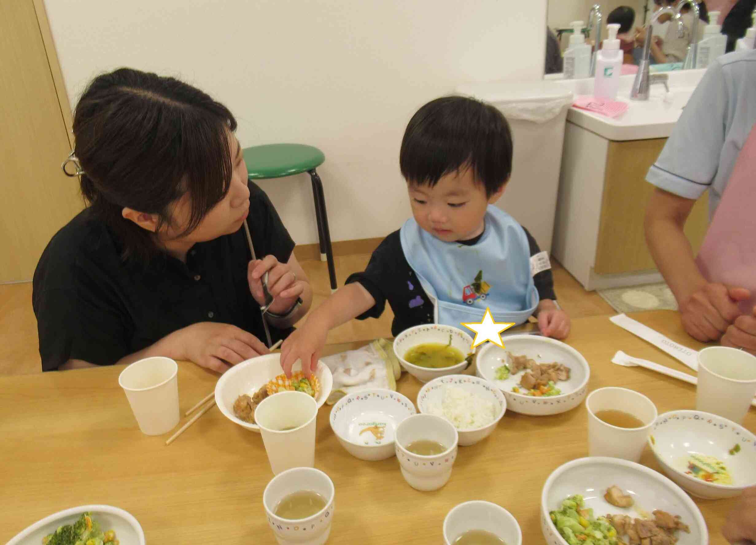 ご飯も上手に食べられるよ！