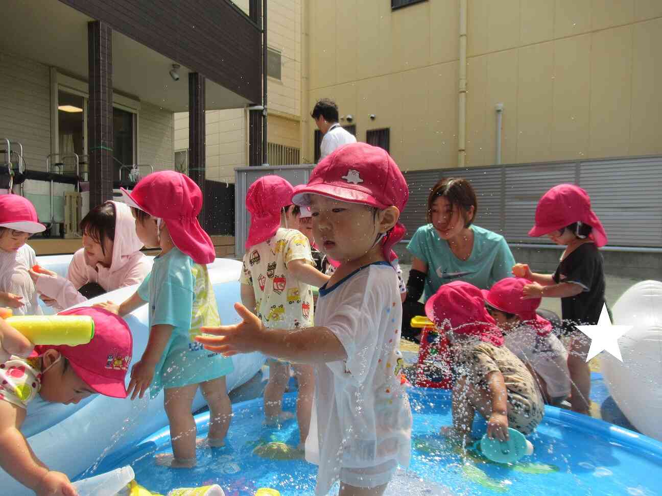 水遊びも始まりました！！