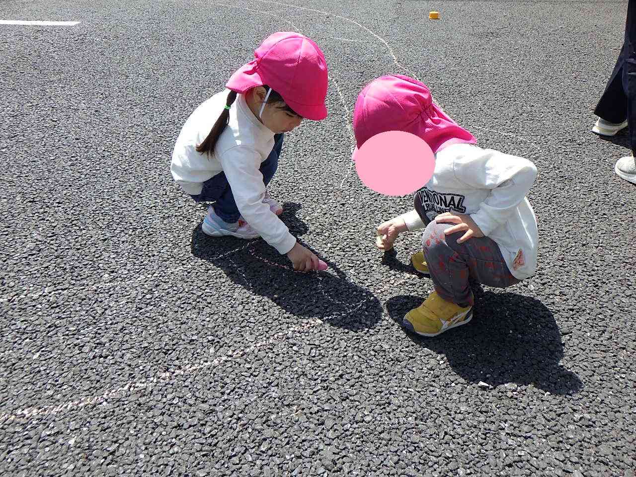 チョークでお絵描き♬