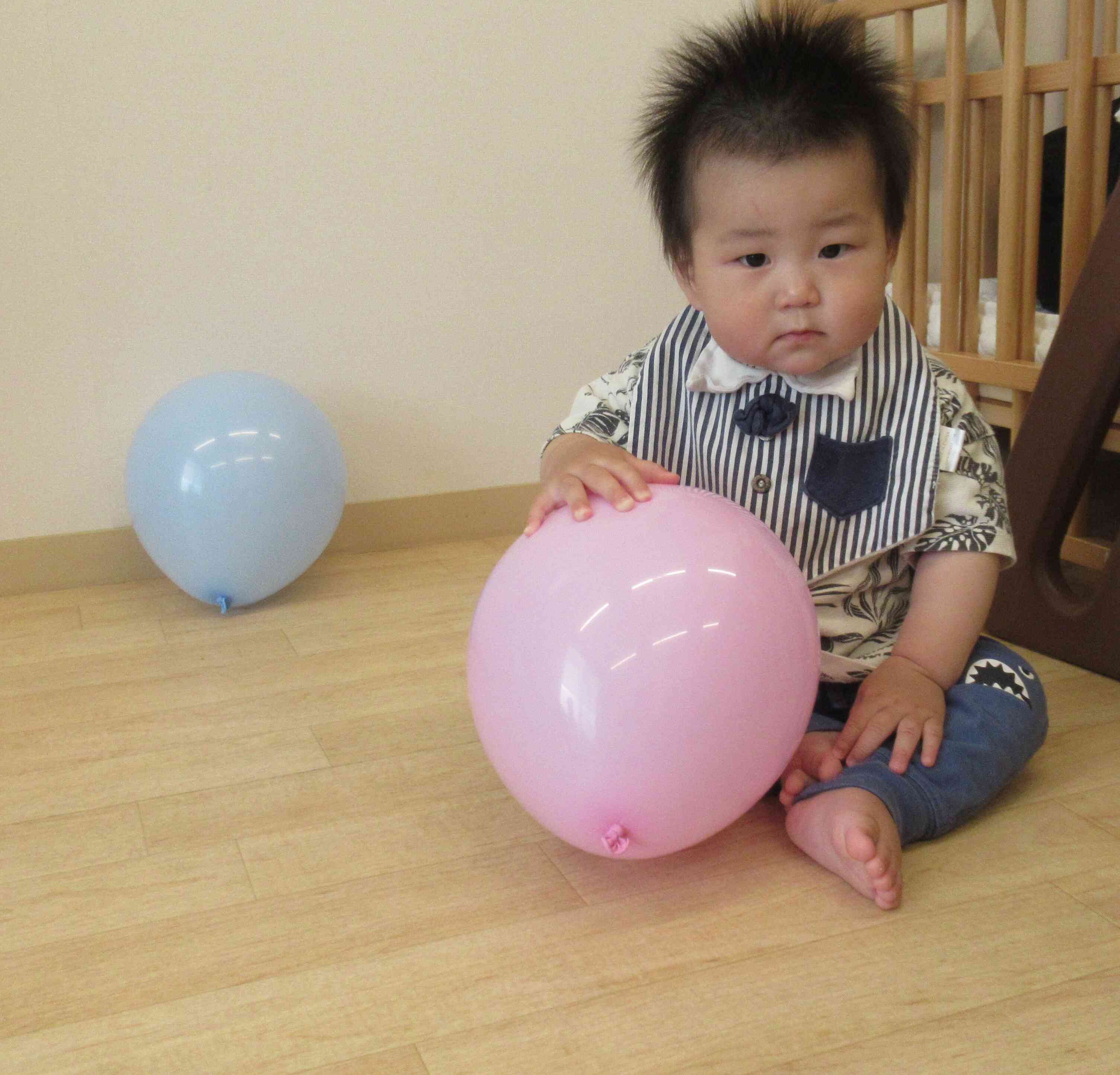 風船遊び♬～０歳児～