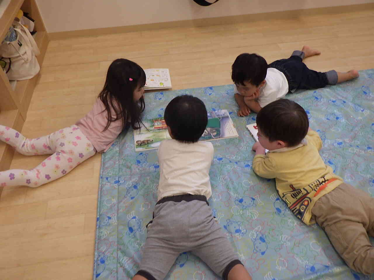 絵本タイム☆