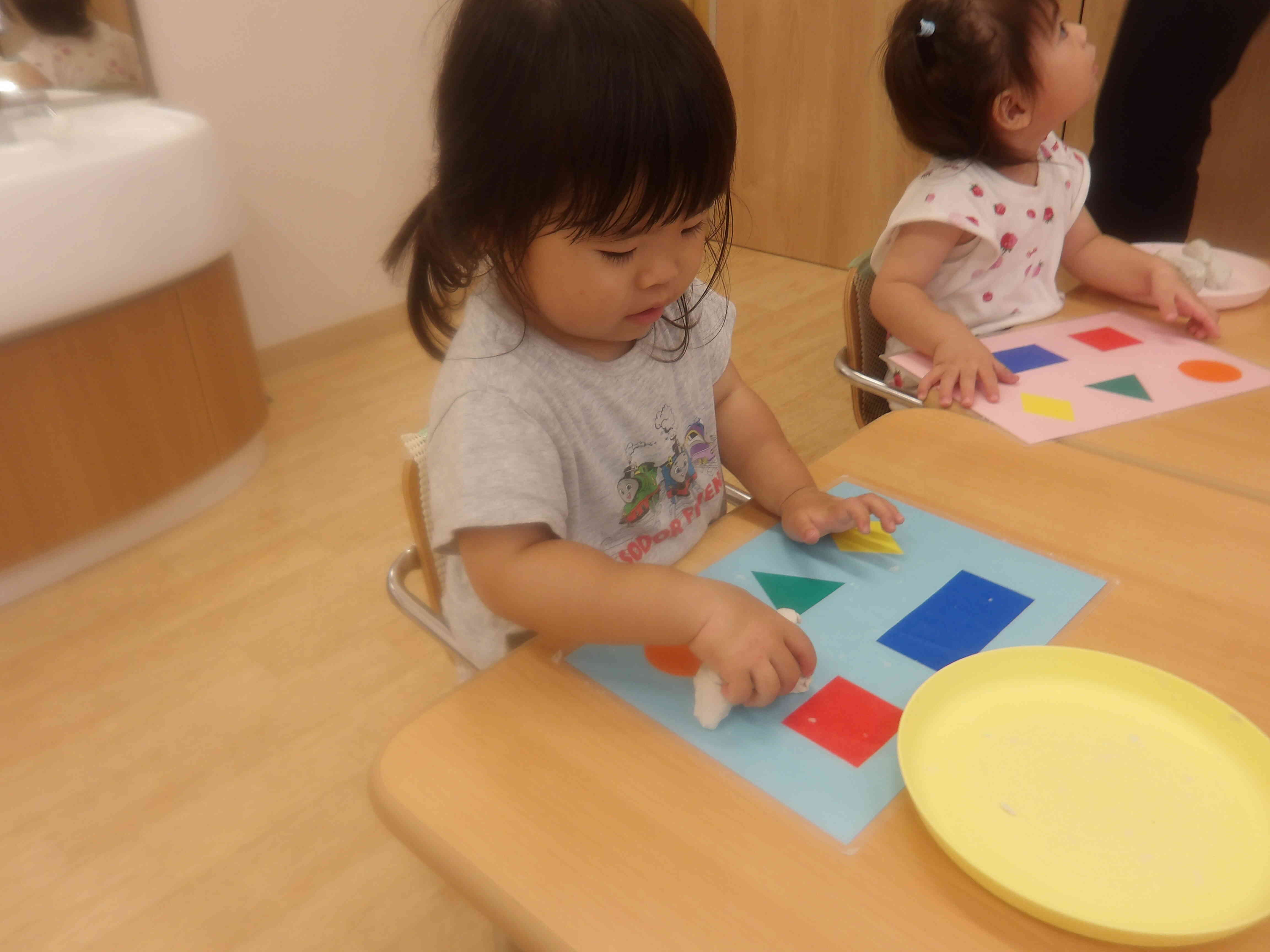 粘土遊び楽しかったね♬～1歳児～