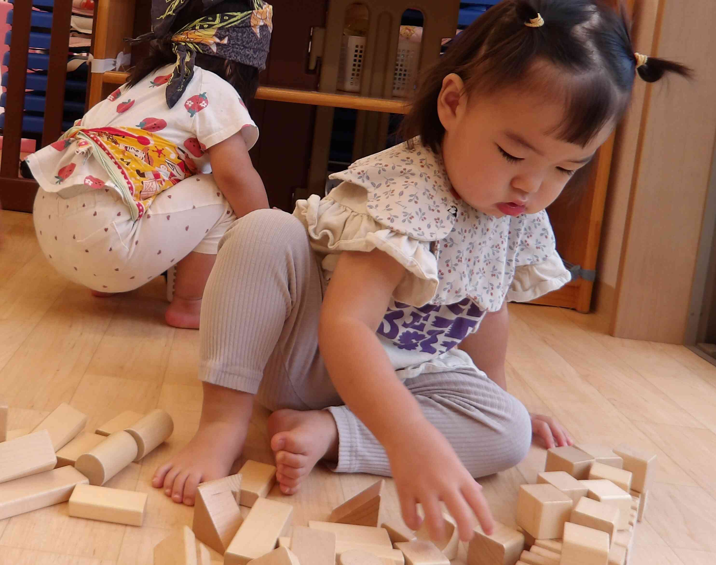 積み木で何作ろうかな？～１歳児～