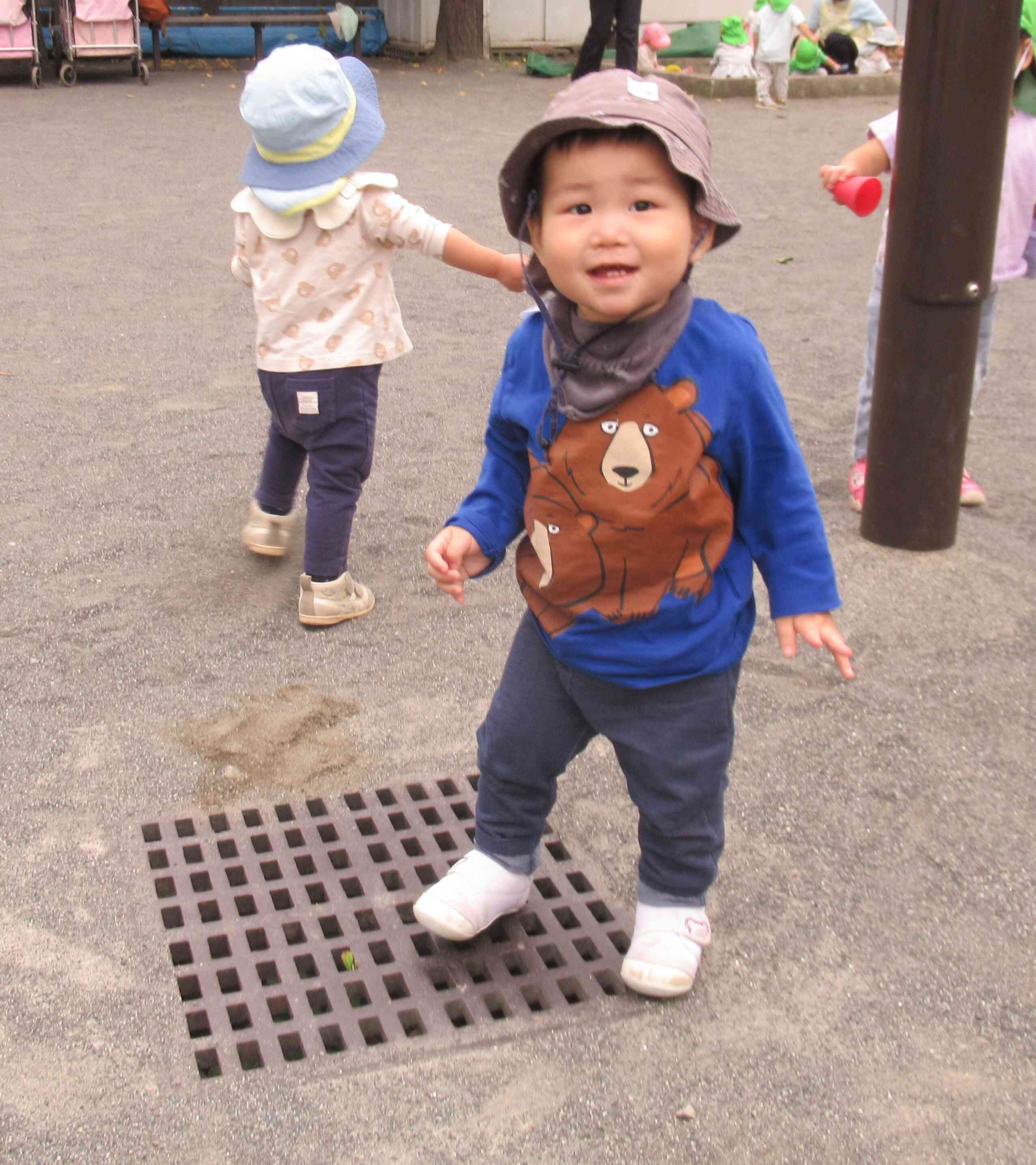 公園遊び楽しいね☆０歳児