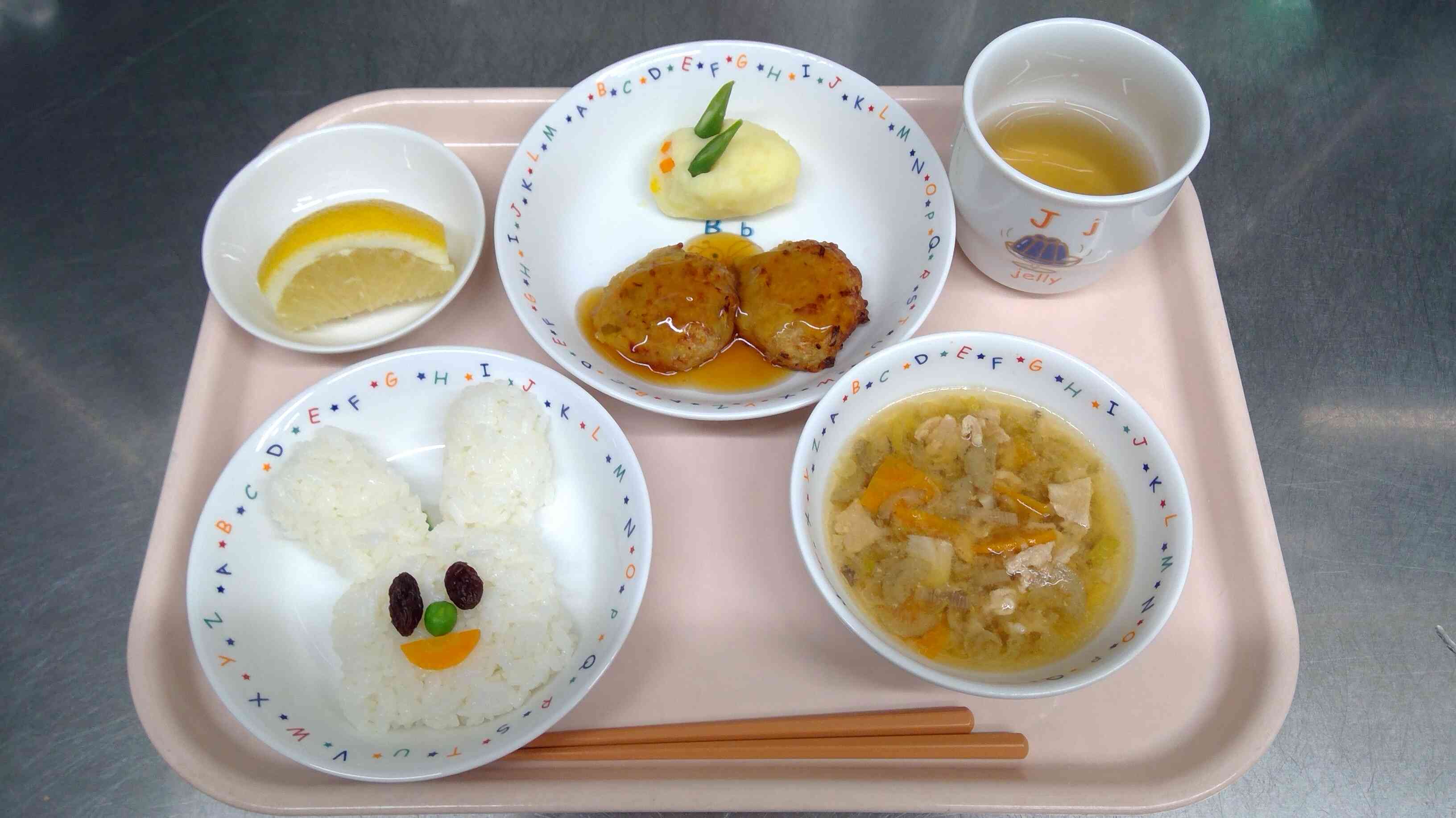 今日はどんな給食かな？