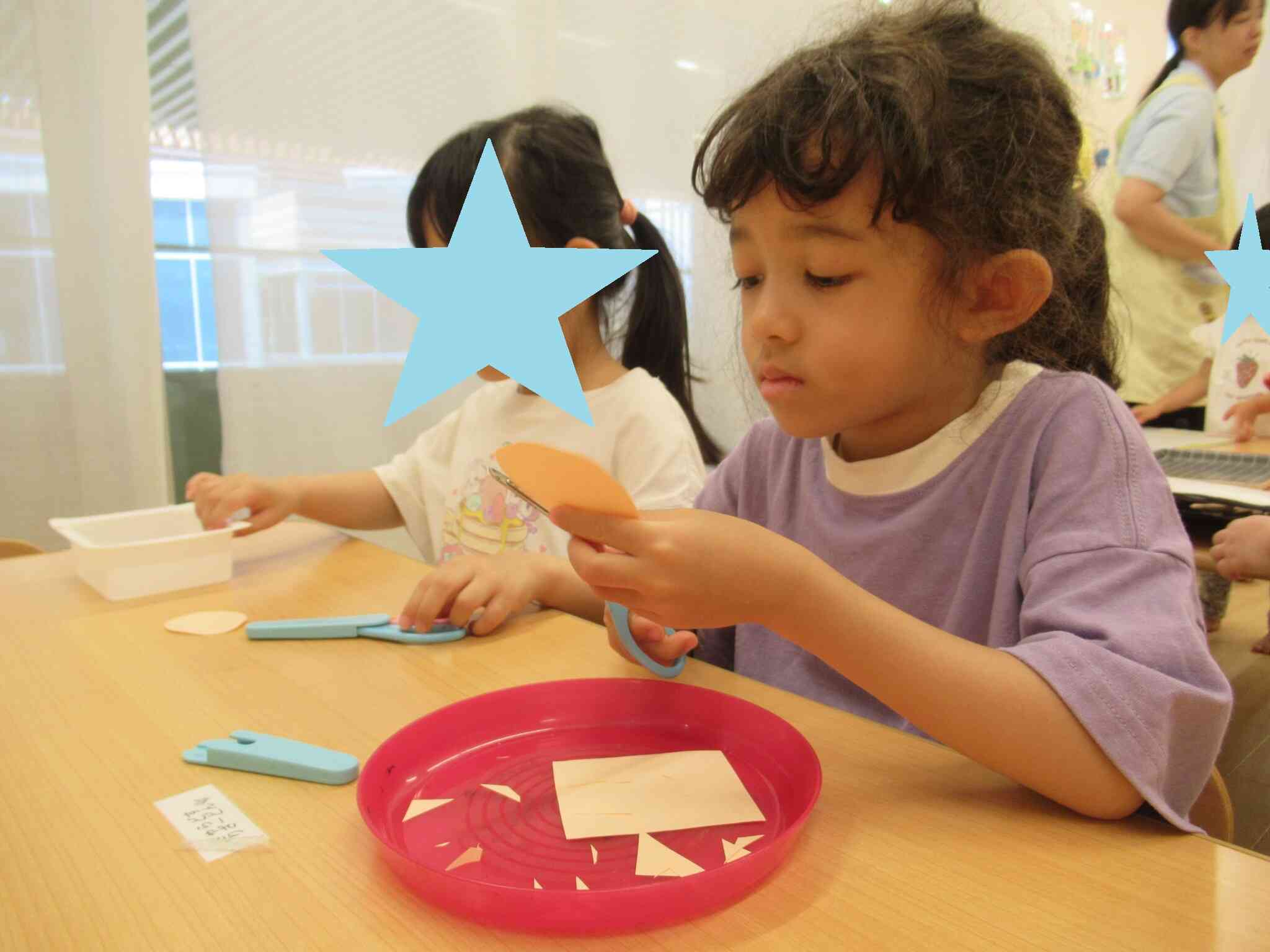 七夕飾りをつくったよ☆ぱんだ組(4歳児)