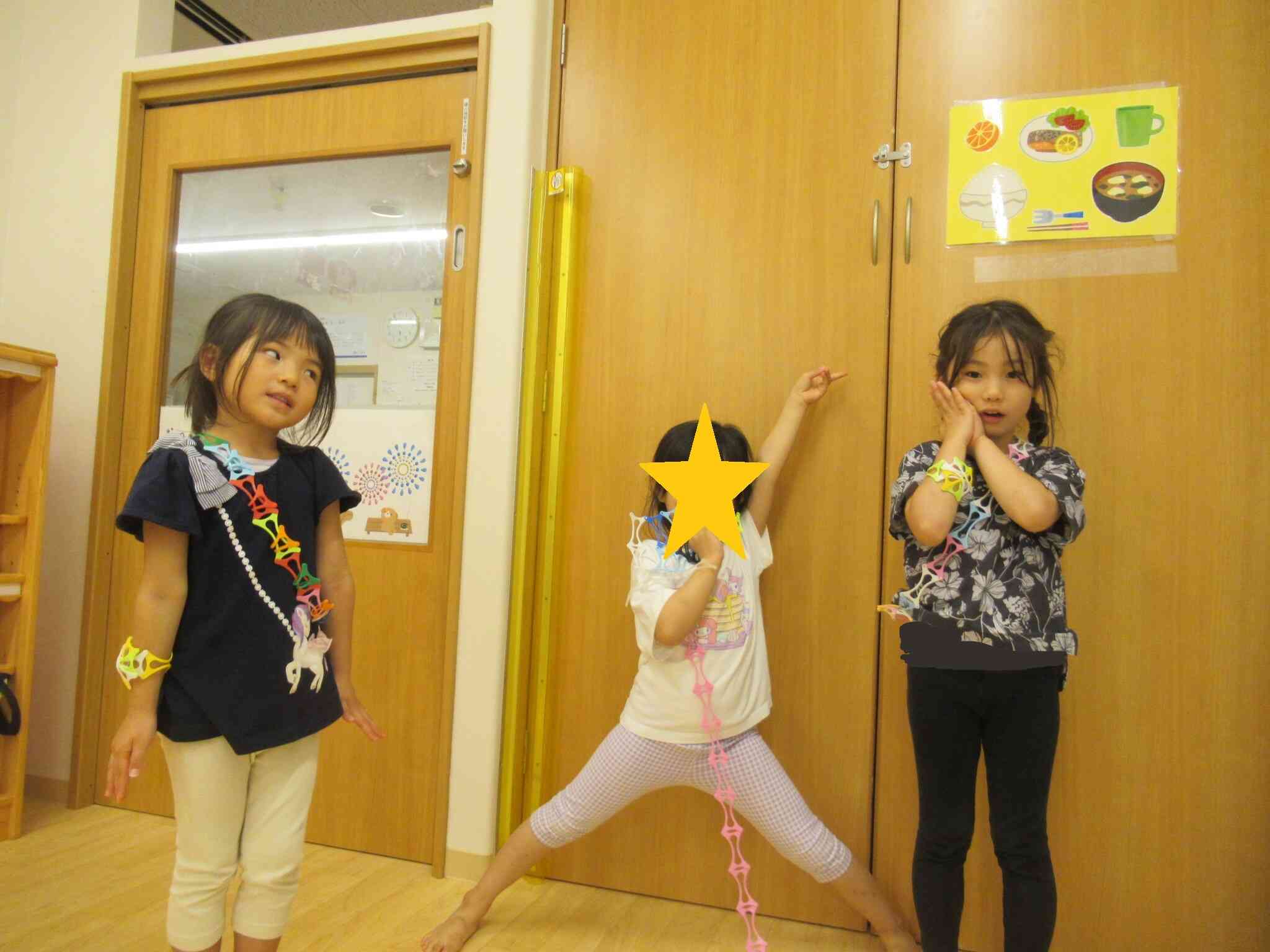 作ったワミーを身に付けて、ノリノリで写真撮影☆