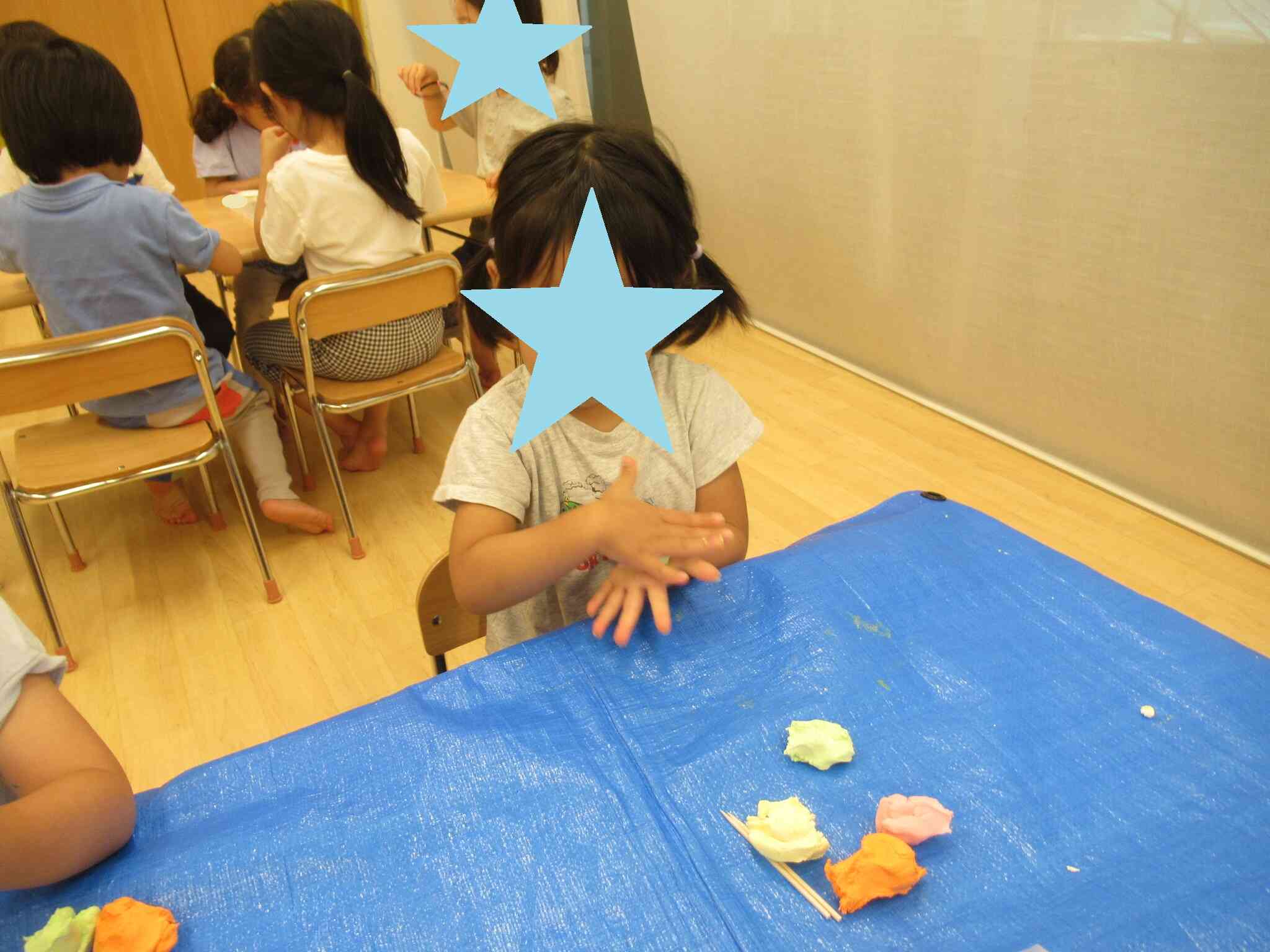 手でコロコロすると丸くなるよ！