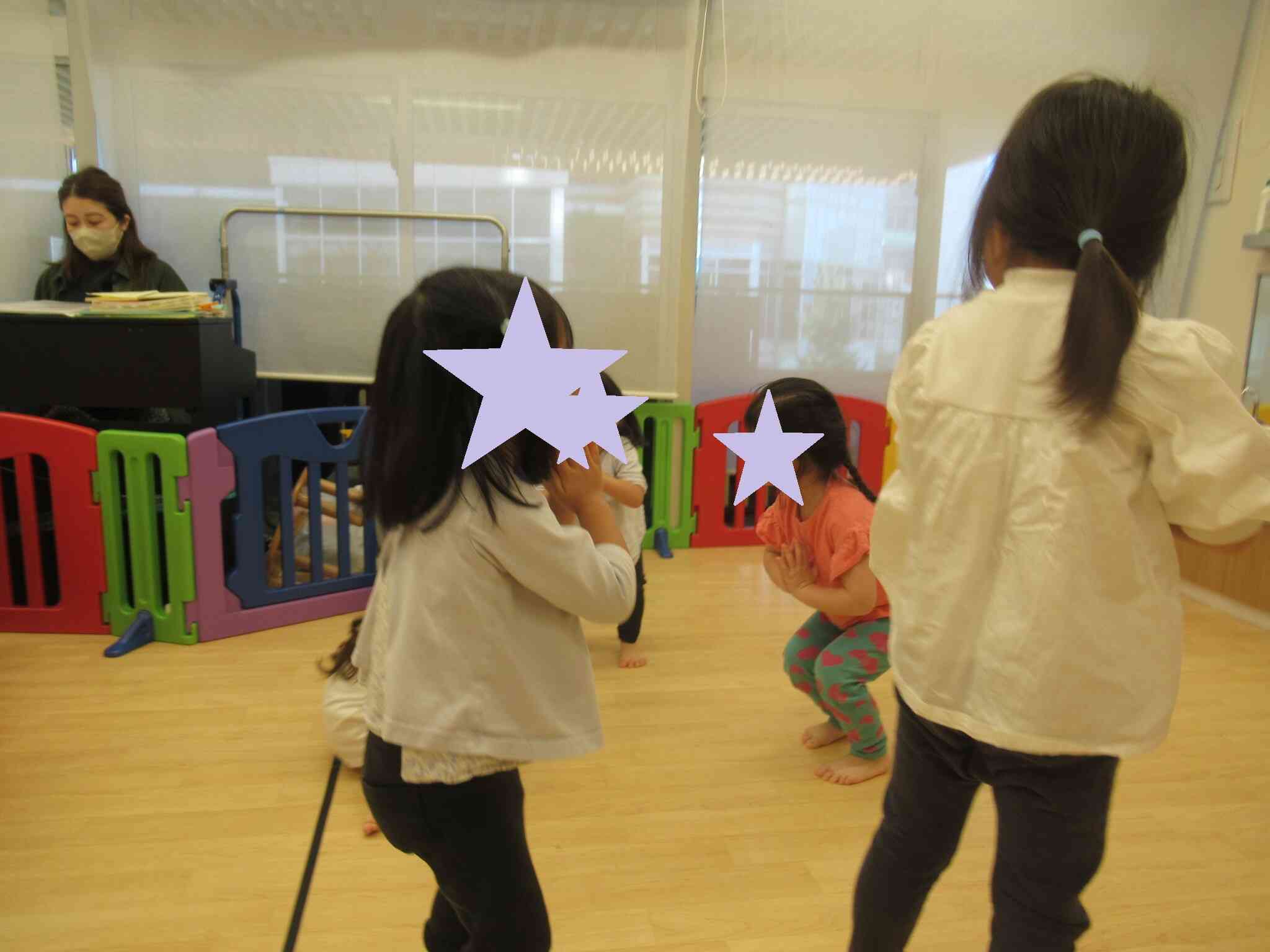 音のエレベーター♪ゆっくり大きくなるよ!